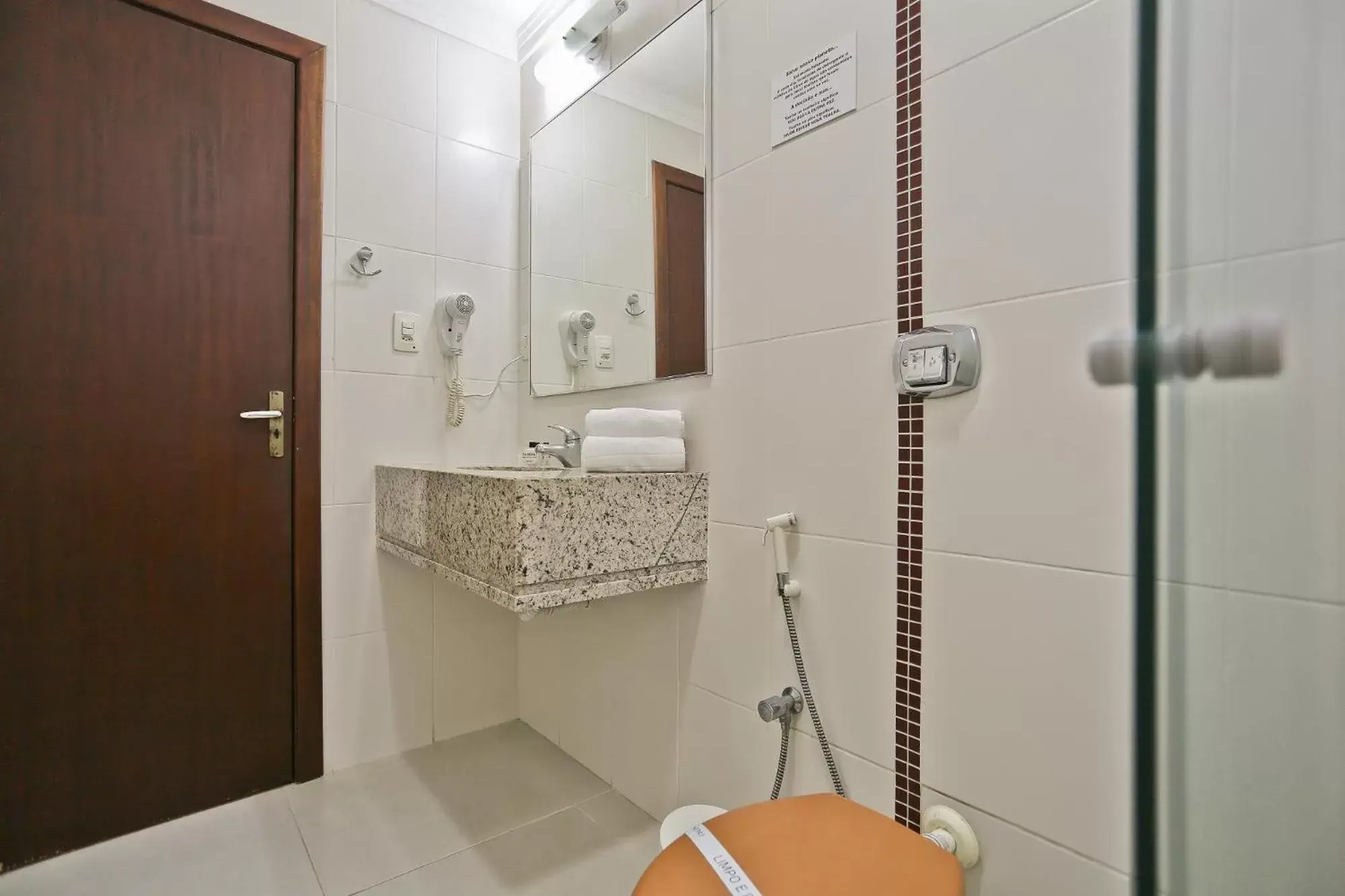 Bathroom in Sandri City Hotel