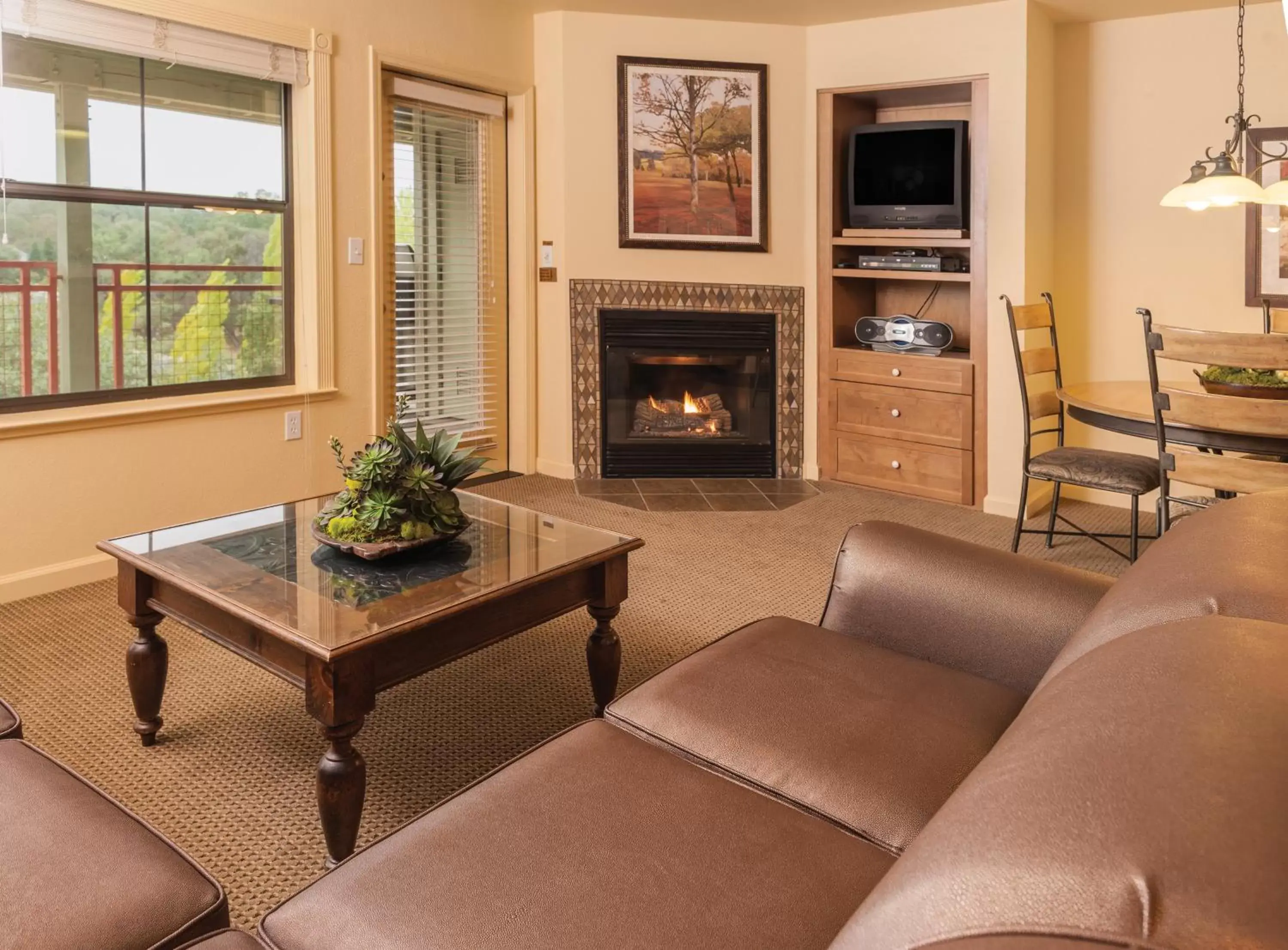 Living room, Seating Area in WorldMark Angels Camp