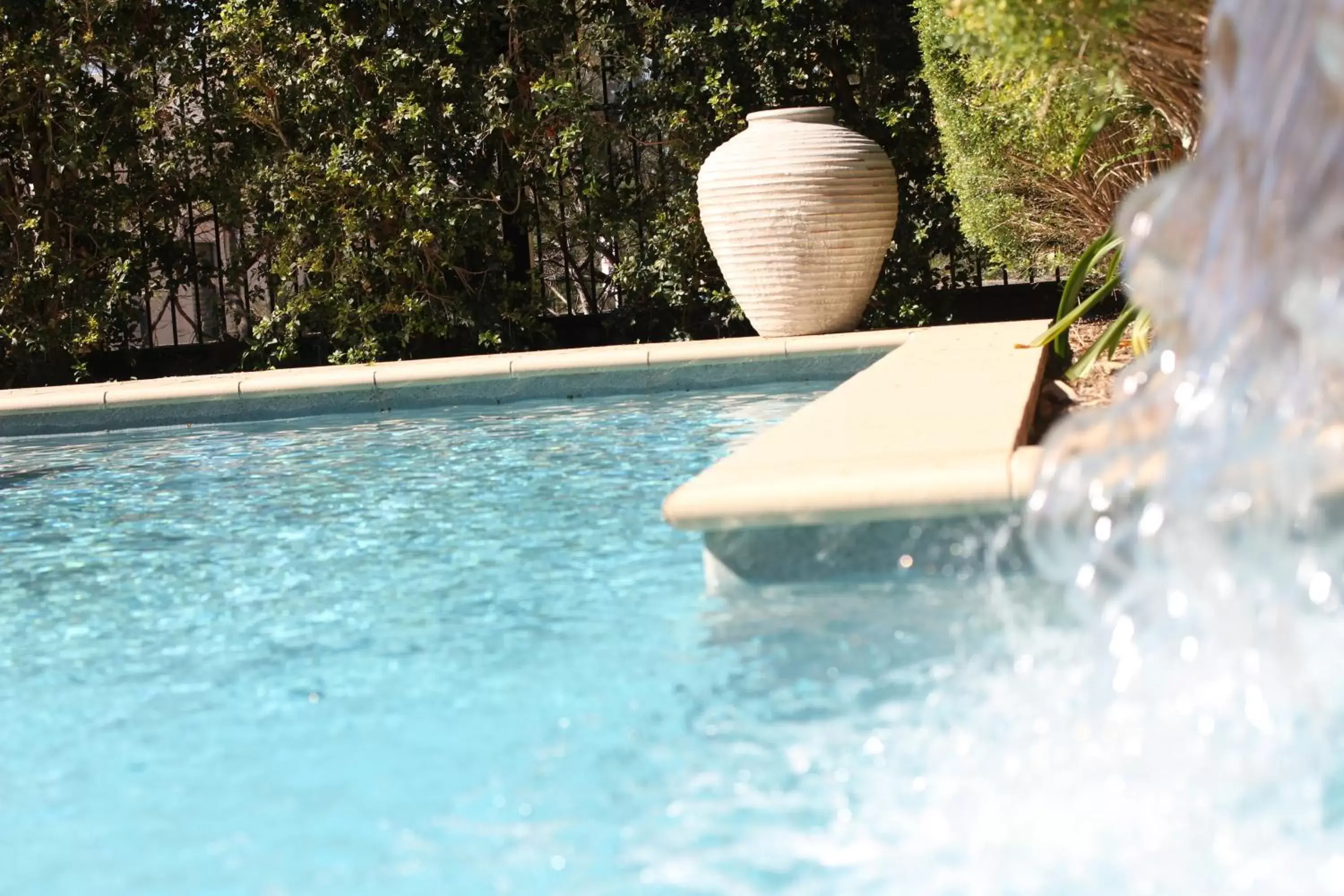 Swimming pool in Springfield Lakes Boutique Hotel Swimming pool in Springfield Lakes Boutique Hotel