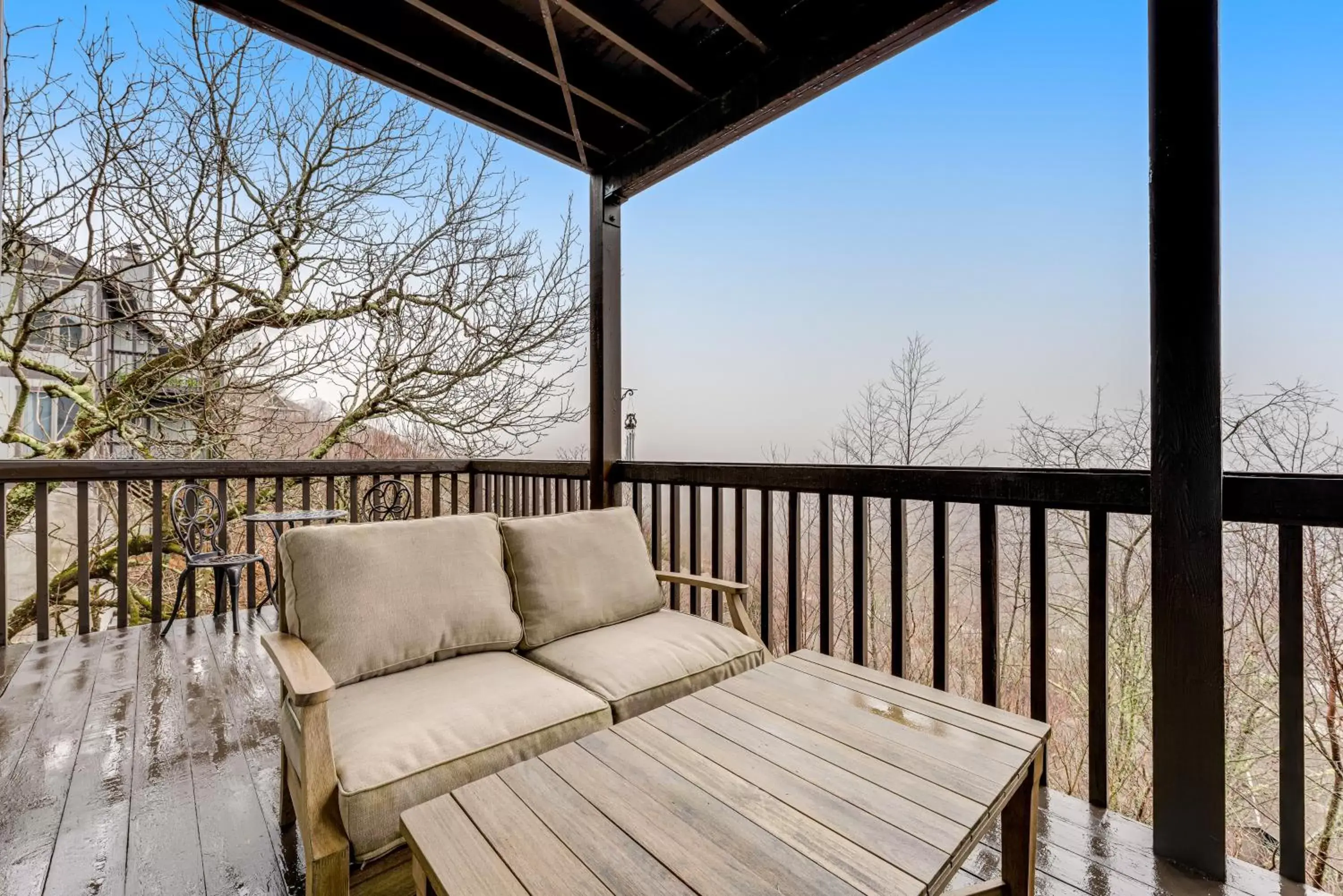 Balcony/Terrace in Skyleaf 703