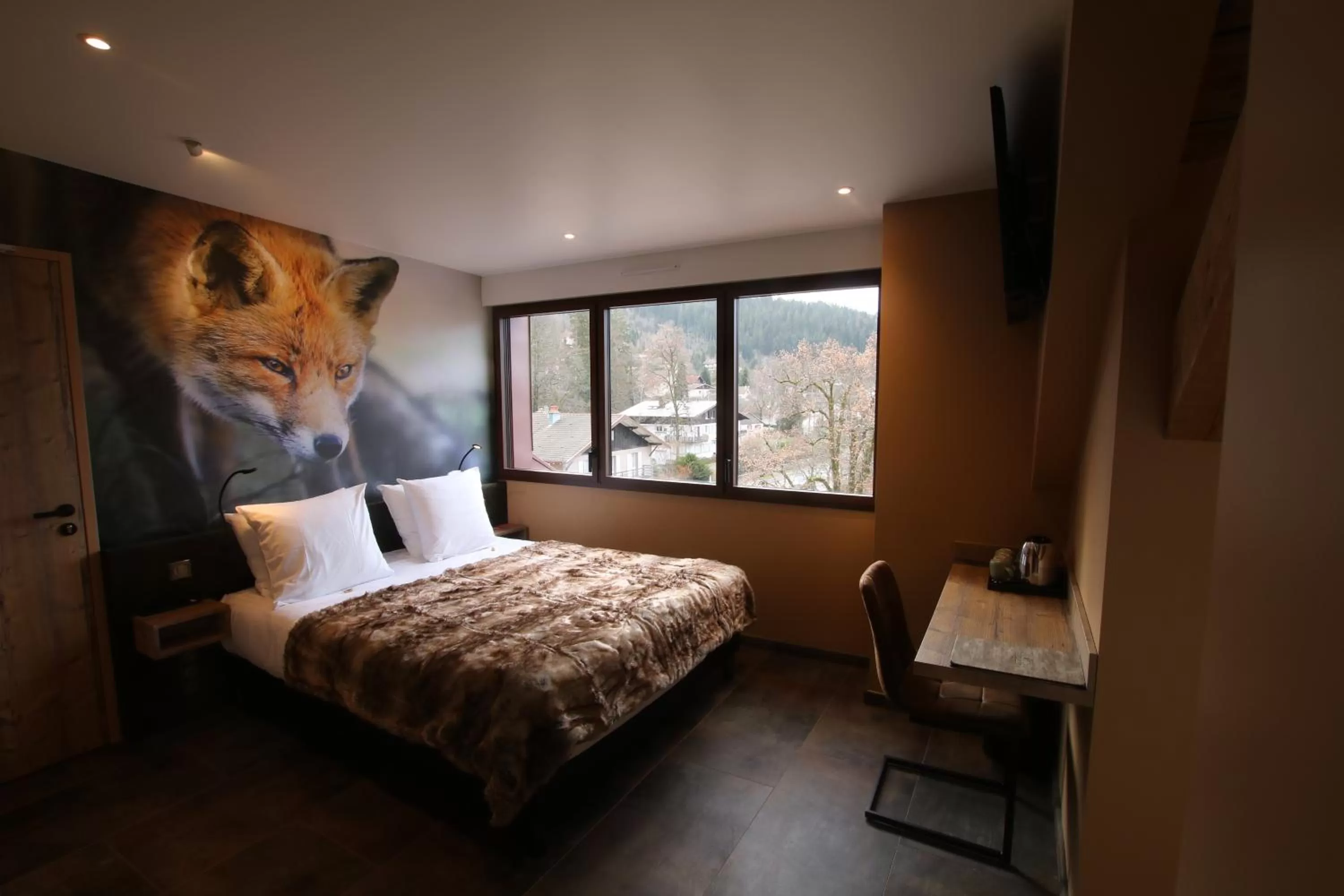 Photo of the whole room, Bed in Les Loges Du Parc