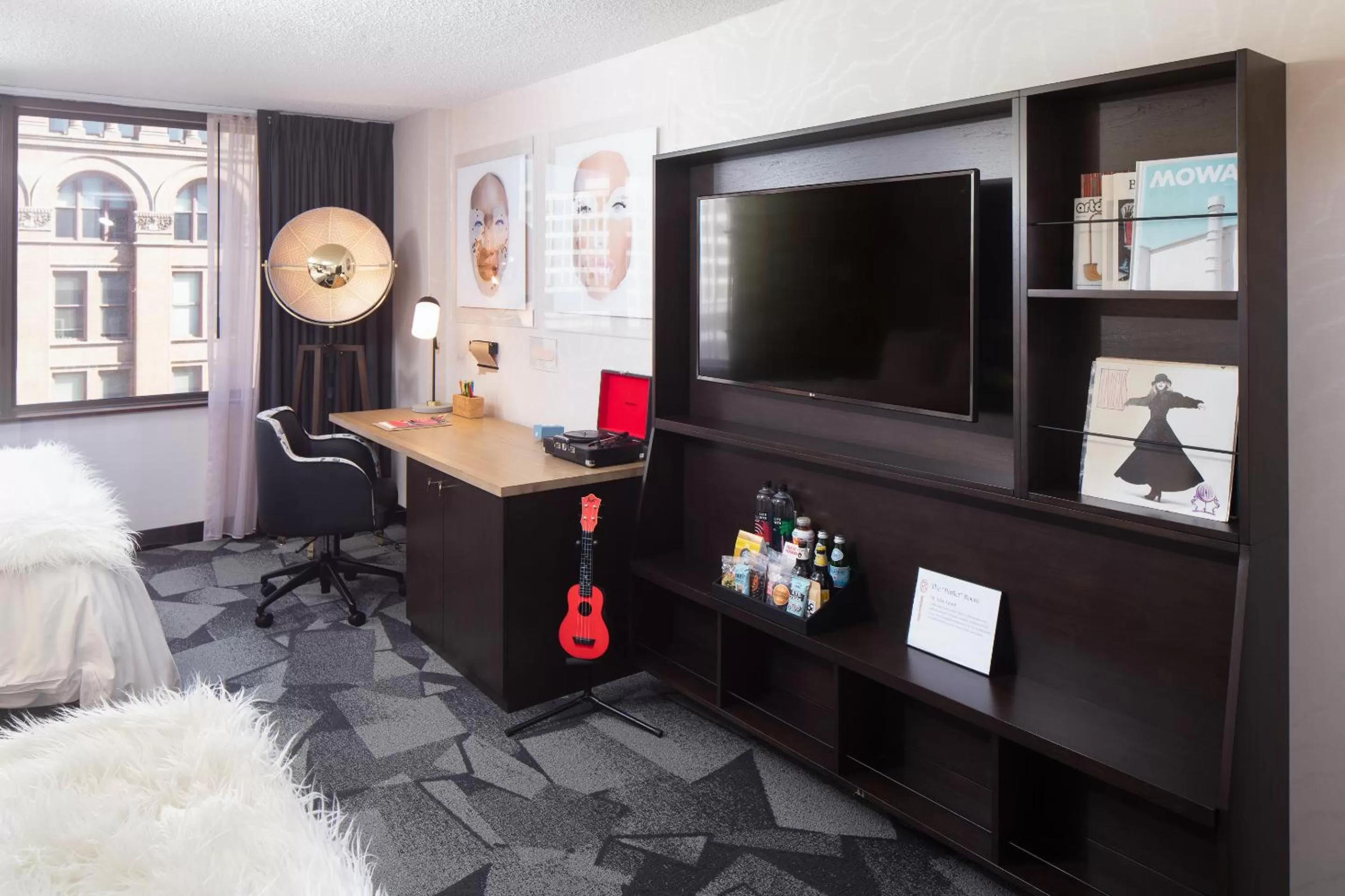 TV and multimedia in Saint Kate - The Arts Hotel