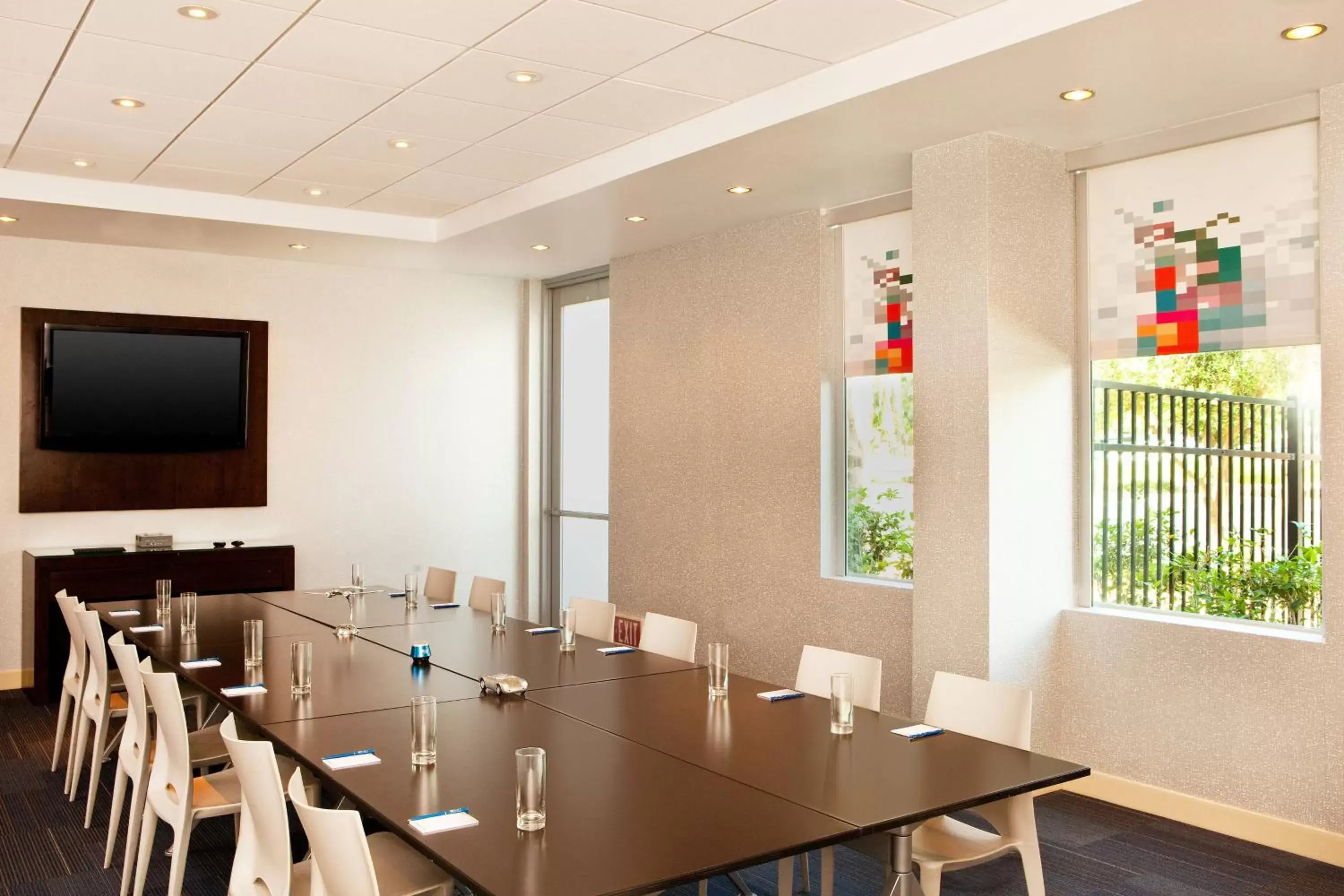 Meeting/conference room in Aloft Ontario-Rancho Cucamonga