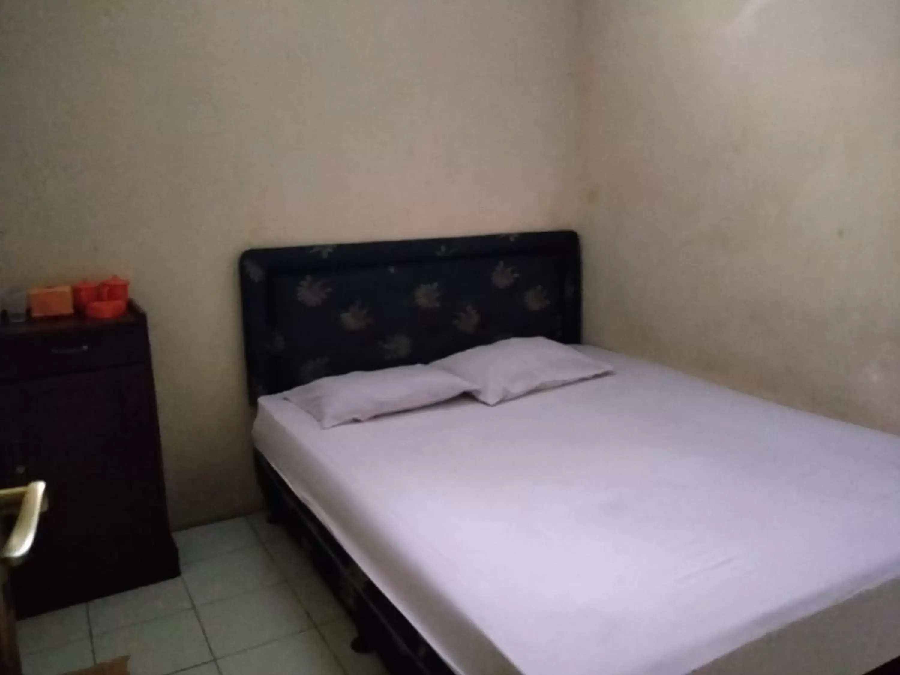 Bedroom, Bed in OYO 1340 Wisma Alamanda