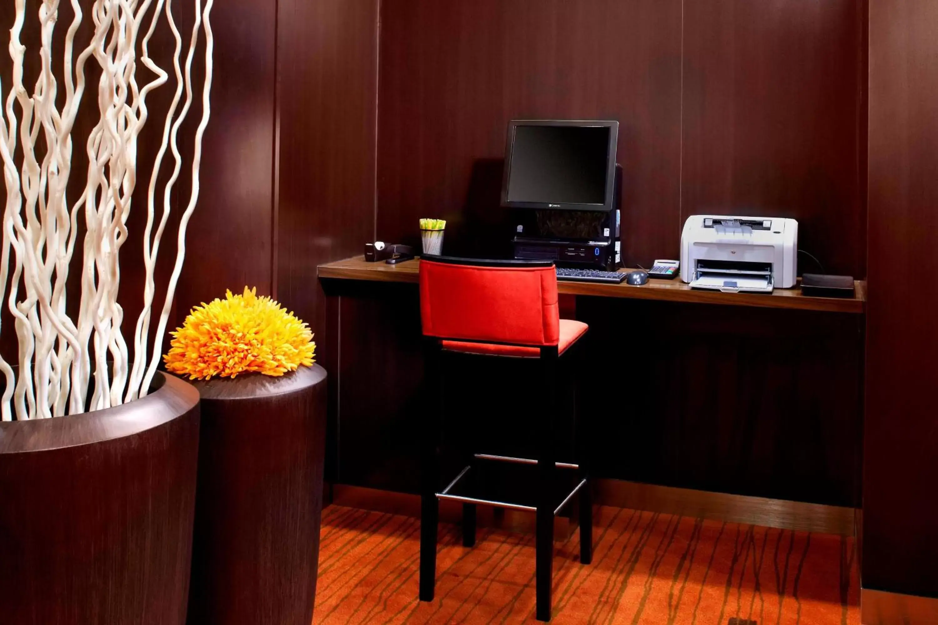 Business facilities in Courtyard by Marriott Pittsburgh West Homestead Waterfront