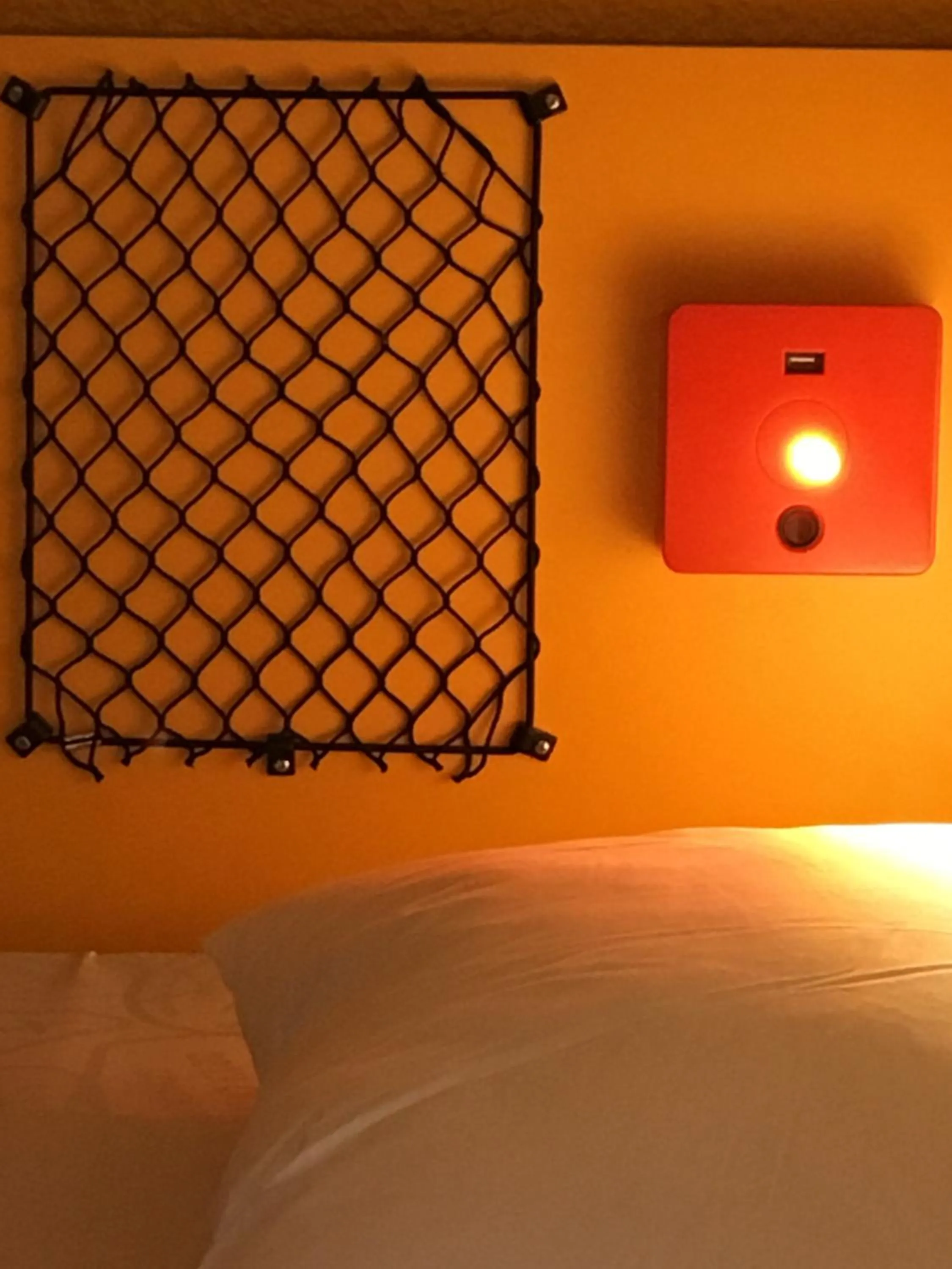 Bedroom, Bed in hôtel F1 Strasbourg Sud La Vigie