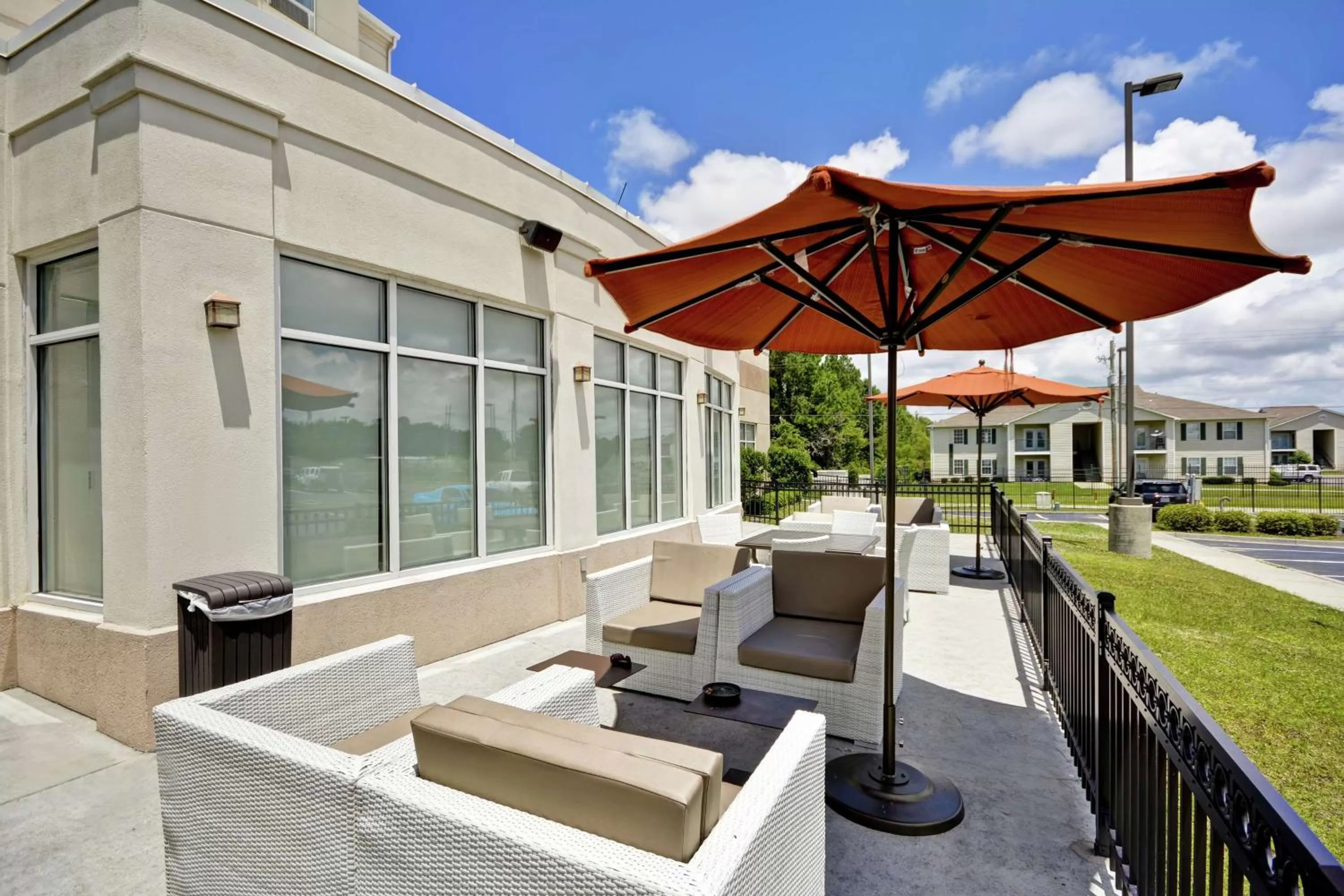 Patio in Hilton Garden Inn Gulfport - Biloxi Airport