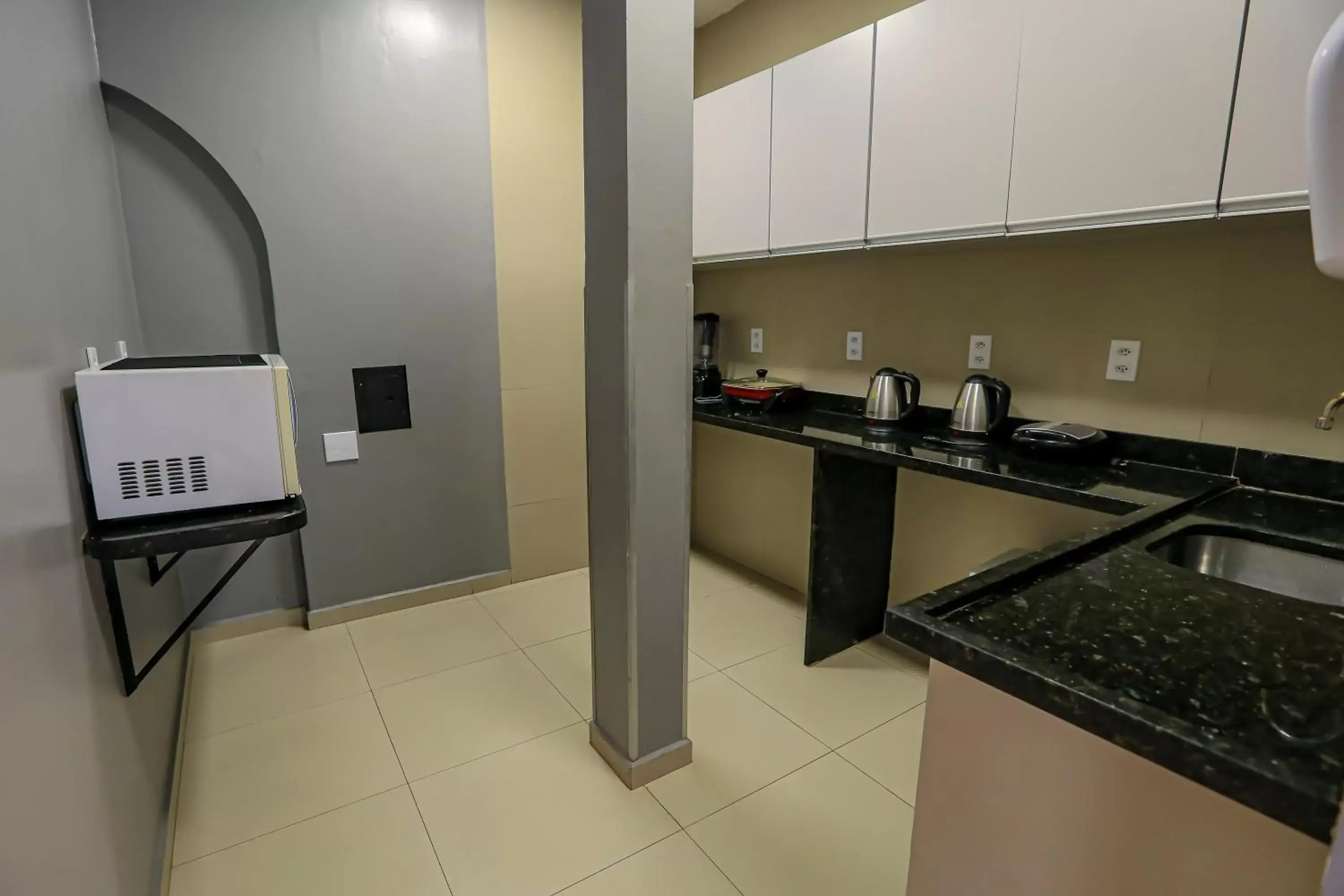 kitchen, Kitchen/Kitchenette in Foz Express Hotel Centro