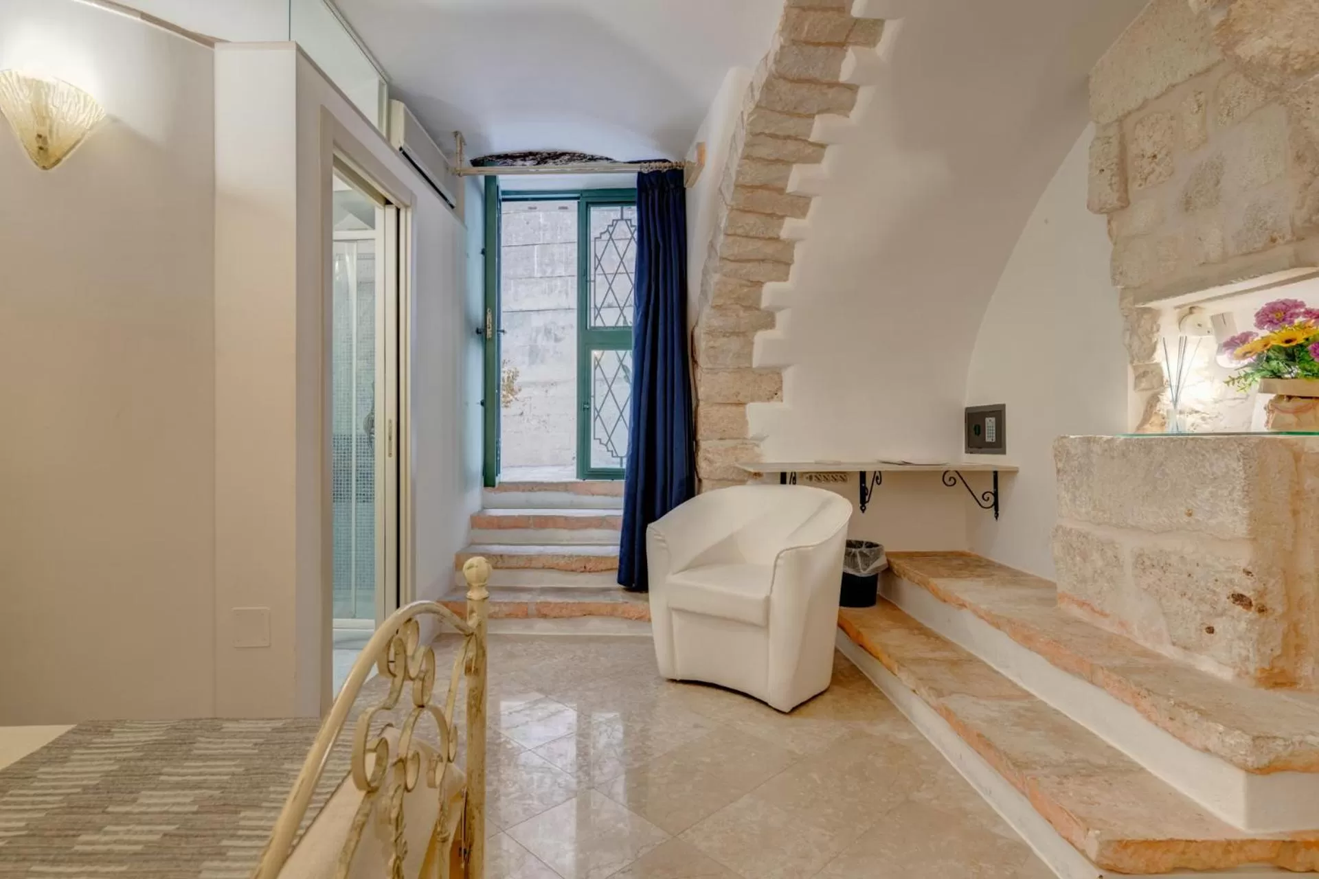 Bedroom in Hotel La Terra