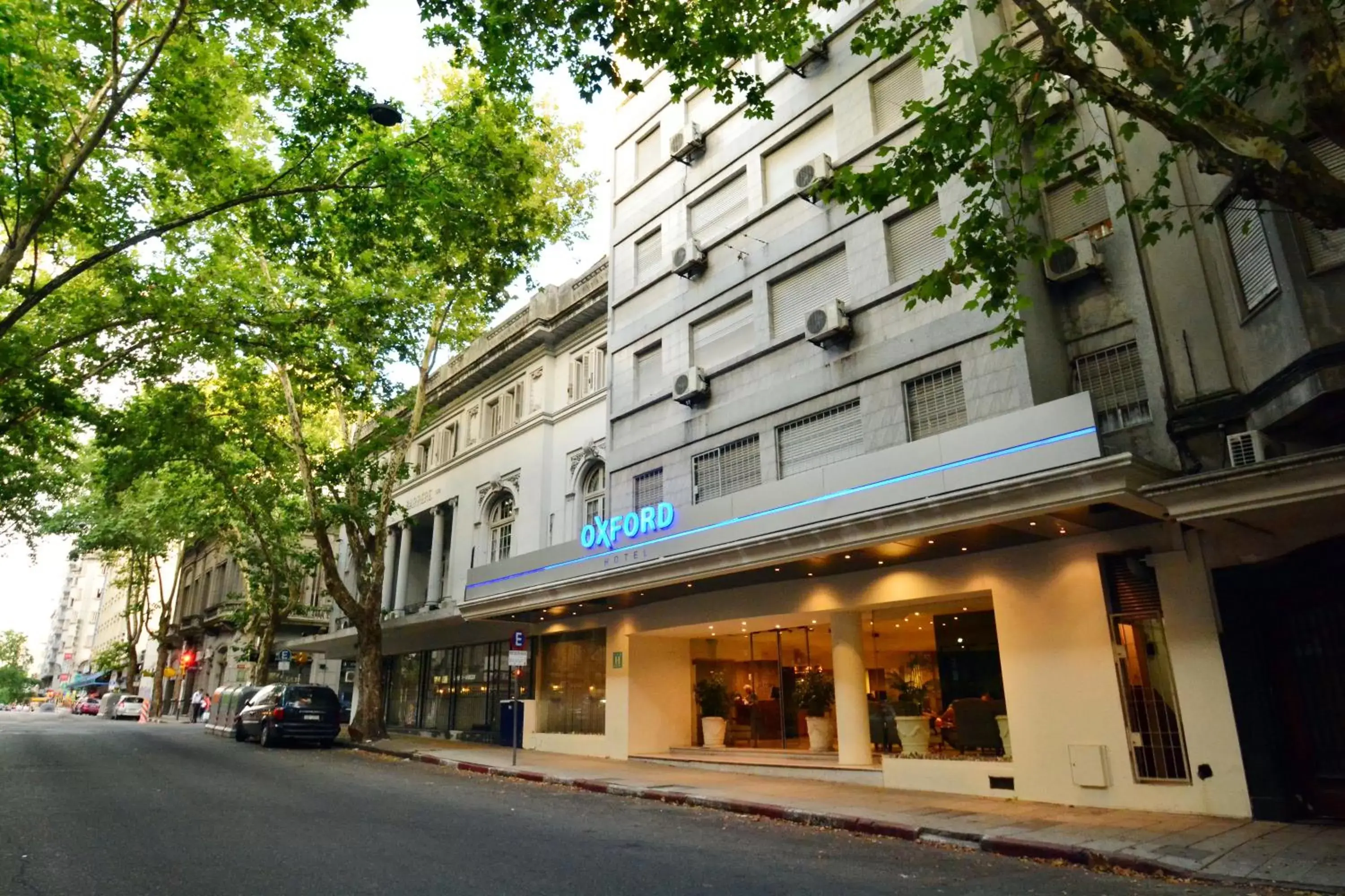 Facade/entrance, Property Building in Oxford Hotel