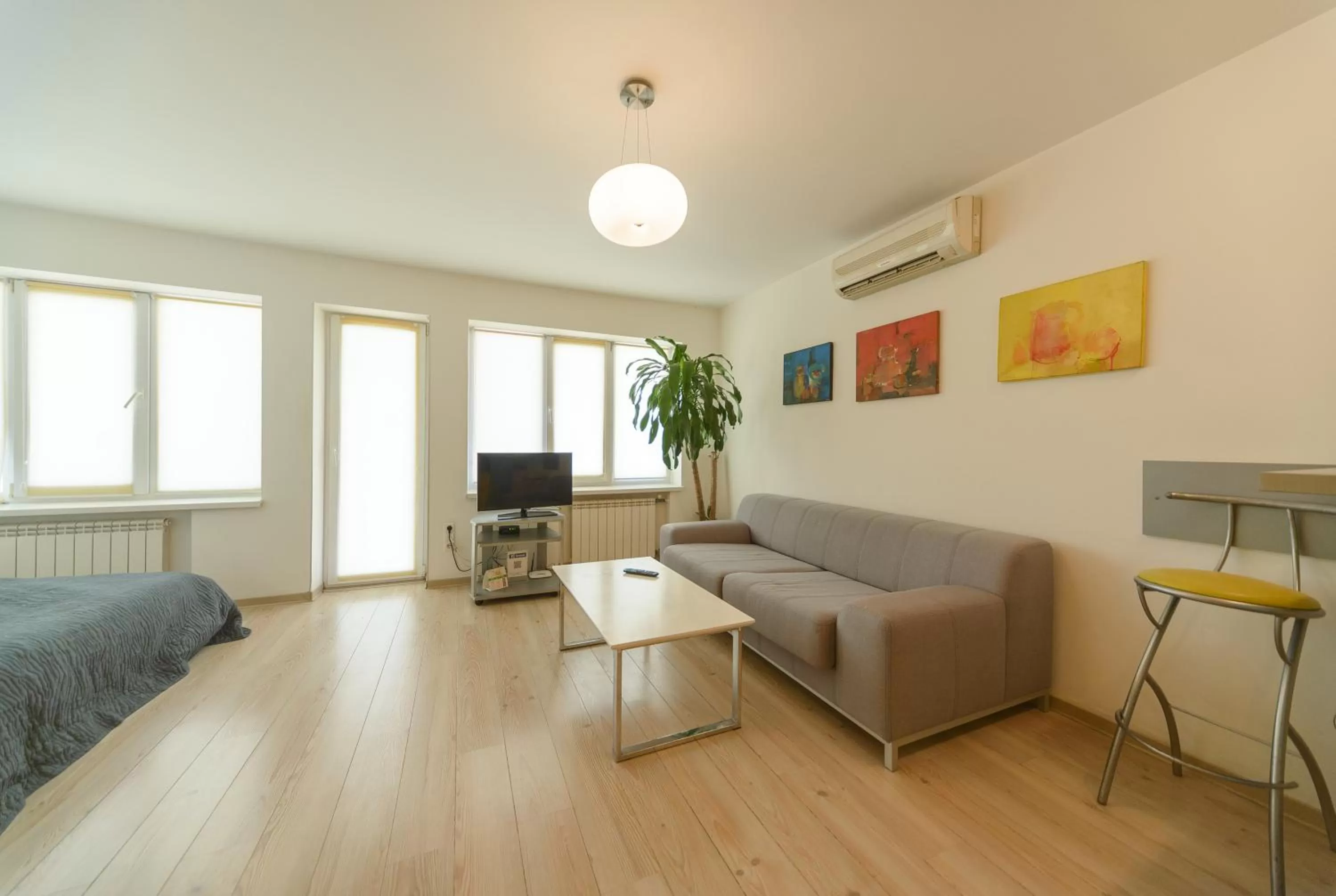 Kitchen or kitchenette, Seating Area in Partner Guest House