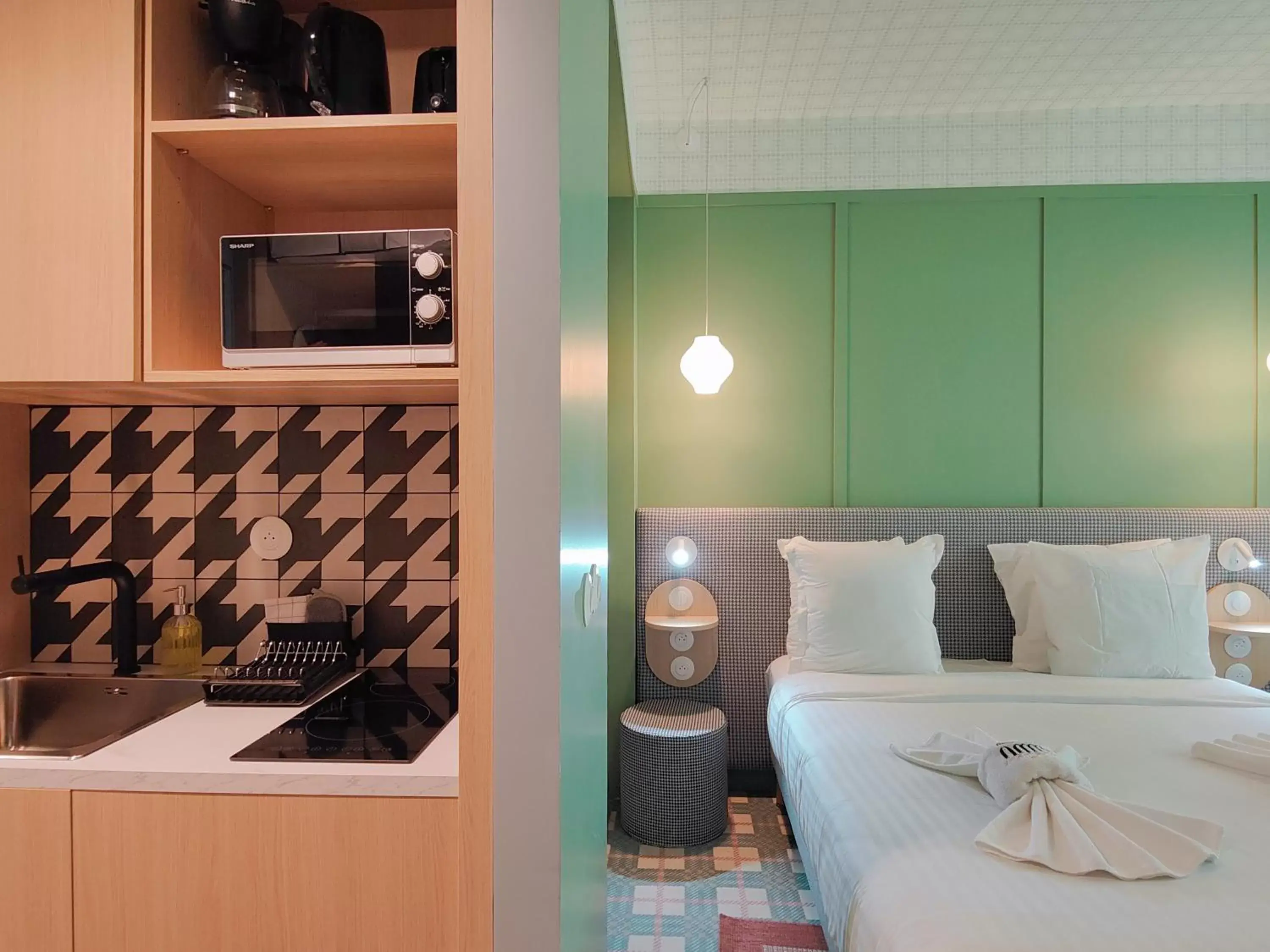 Kitchen or kitchenette, Bed in Aparthotel AMMI Nice Lafayette - Reopening 2023