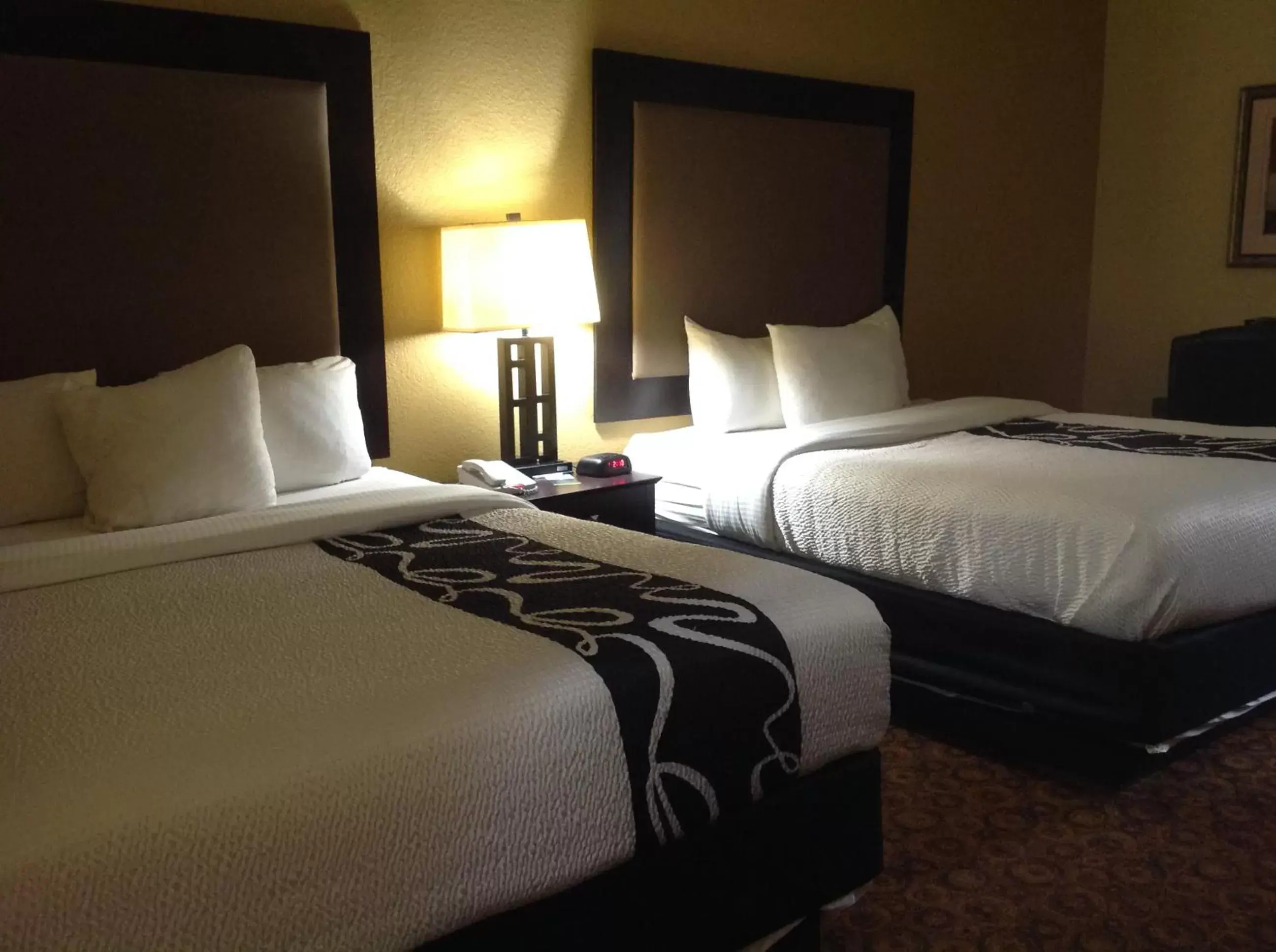 Bed in La Quinta by Wyndham Vicksburg Bed in La Quinta by Wyndham Vicksburg