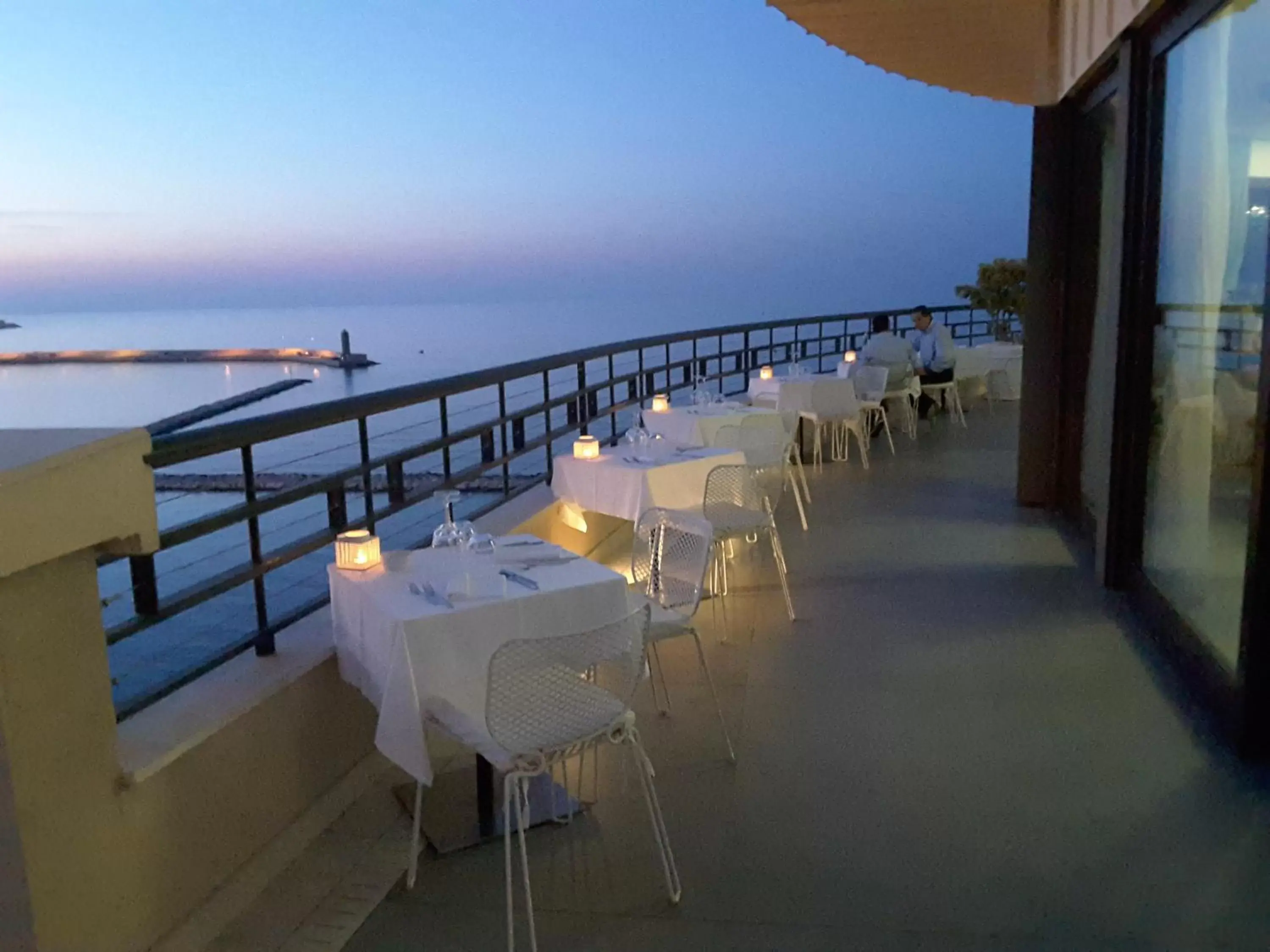 Balcony/Terrace in iH Grande Albergo Delle Nazioni