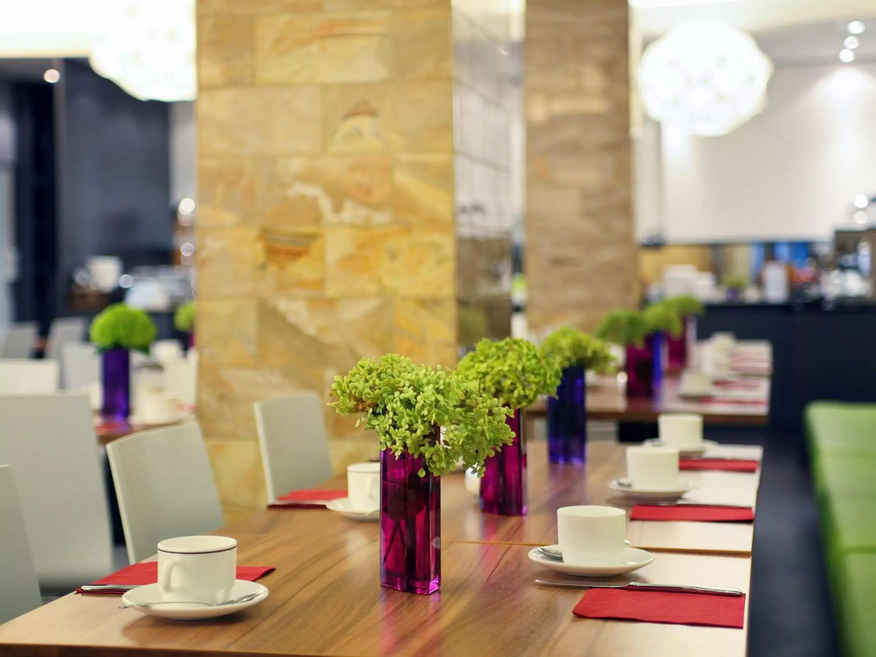 Restaurant/Places to Eat in Ibis Styles Frankfurt City