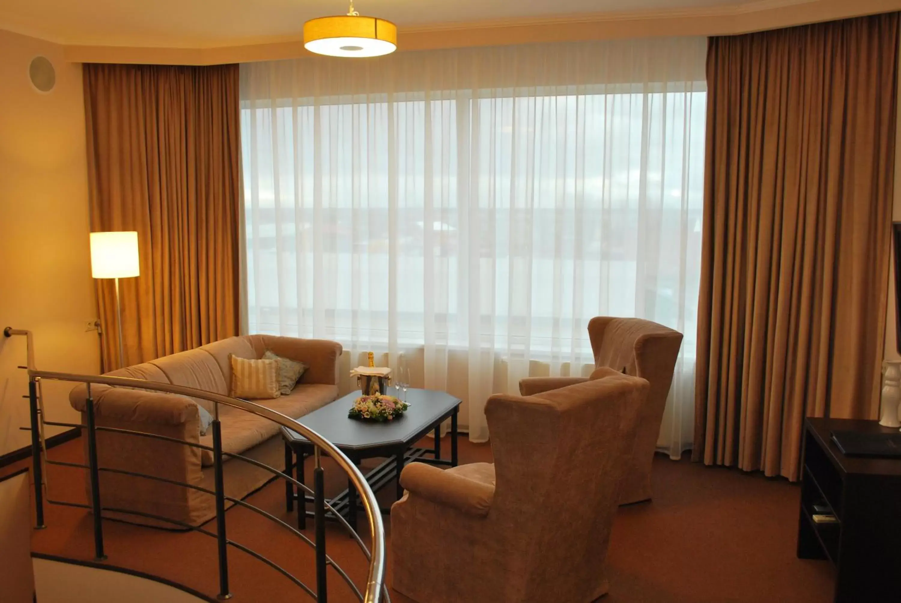 Living room, Seating Area in Amrita Hotel