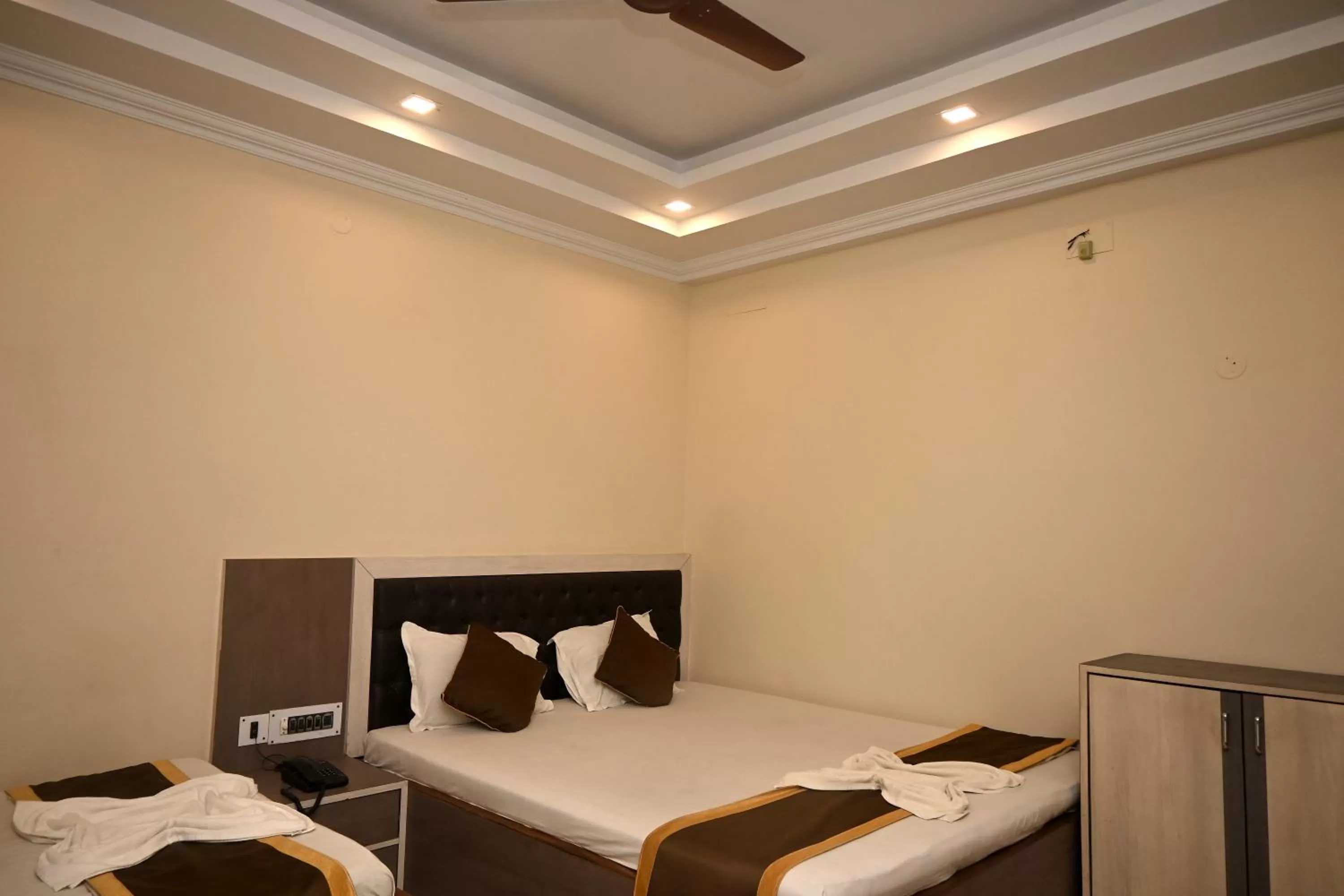 Bed in Royal Sea View