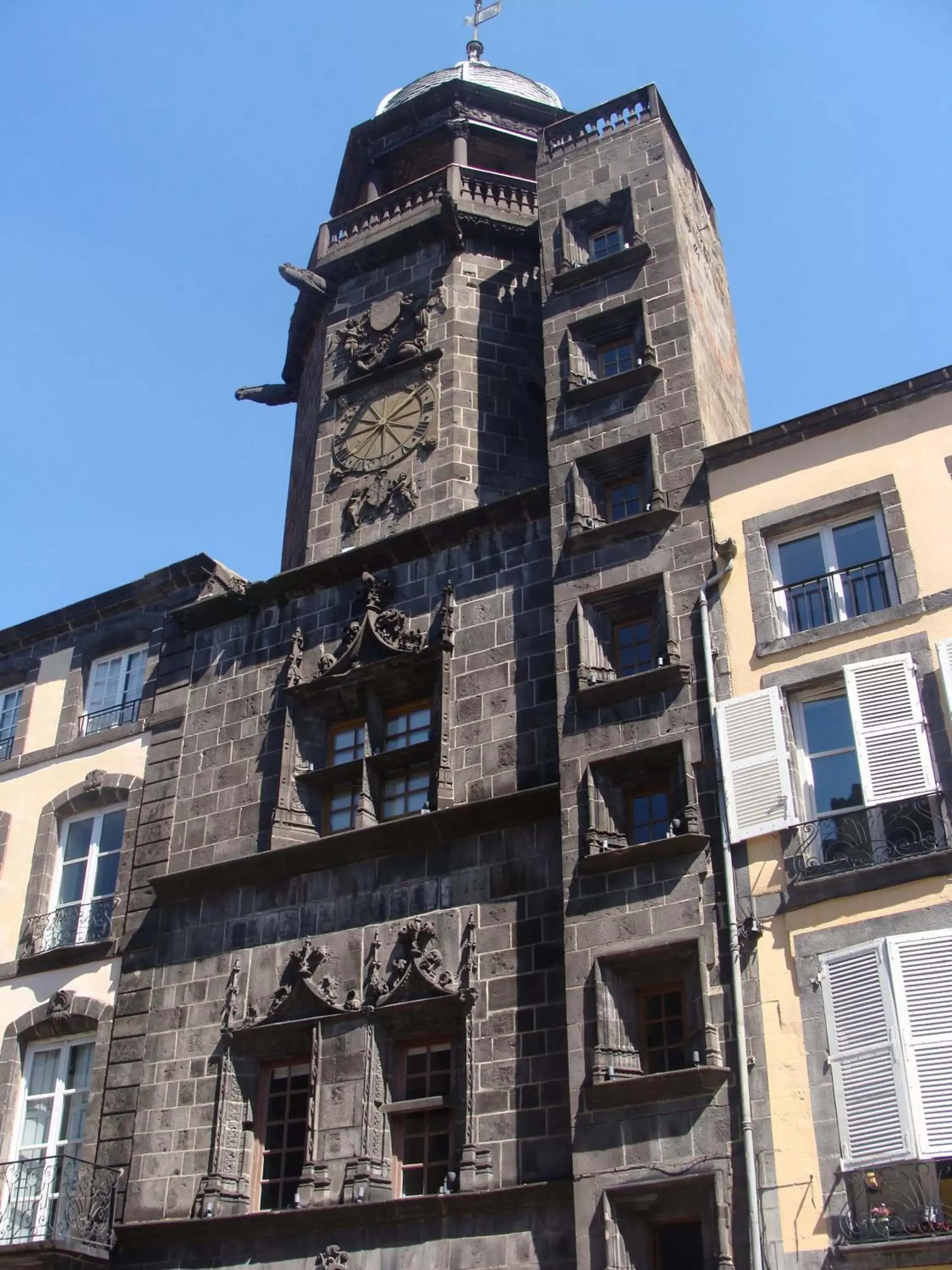 Nearby landmark, Property Building in ibis Clermont Ferrand Nord Riom