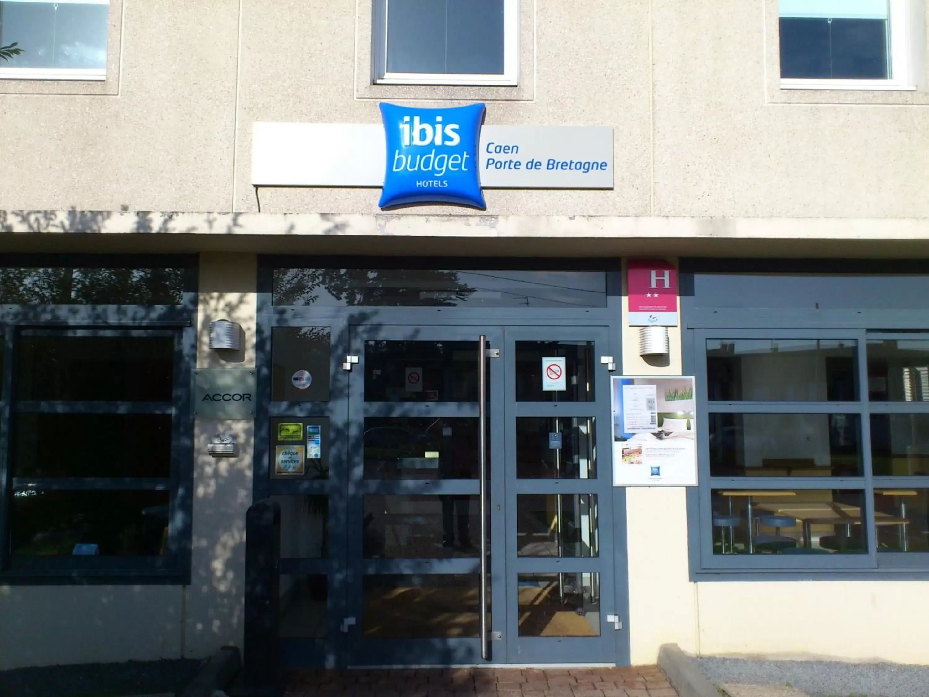 Facade/entrance in ibis budget Caen Porte de Bretagne