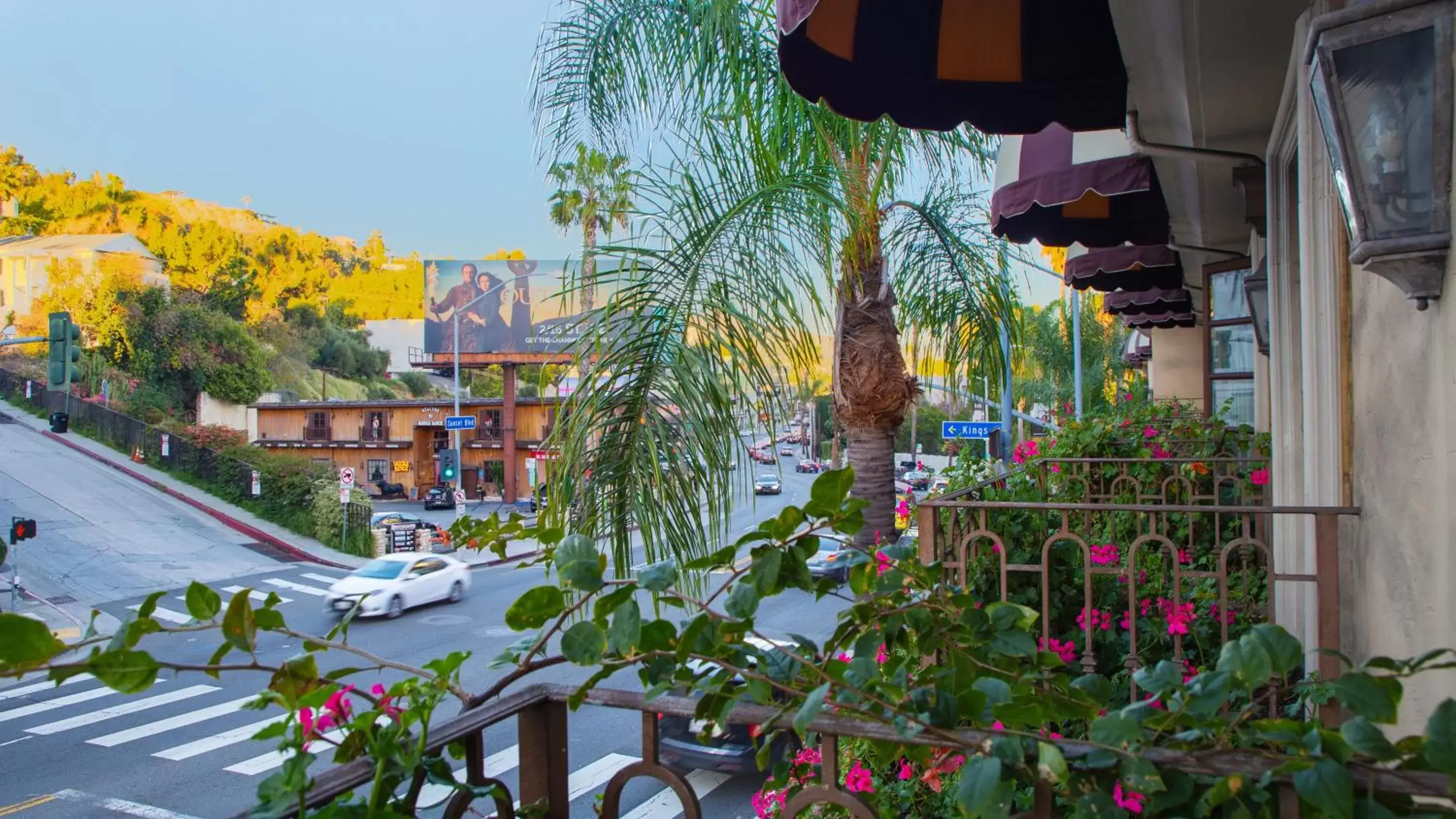 Street view in Best Western Plus Sunset Plaza Hotel