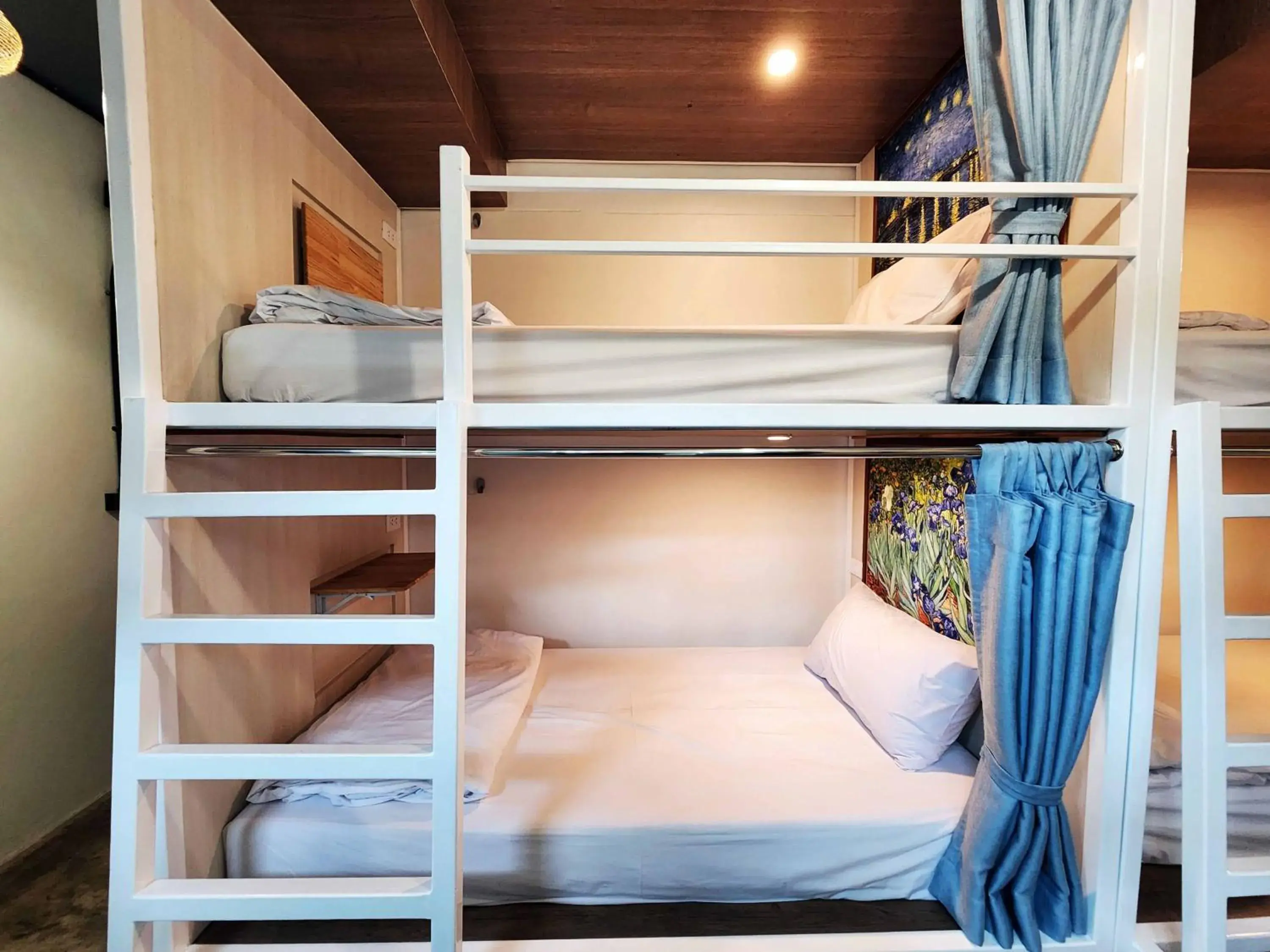 Bunk Bed in Baan Mai Kradan