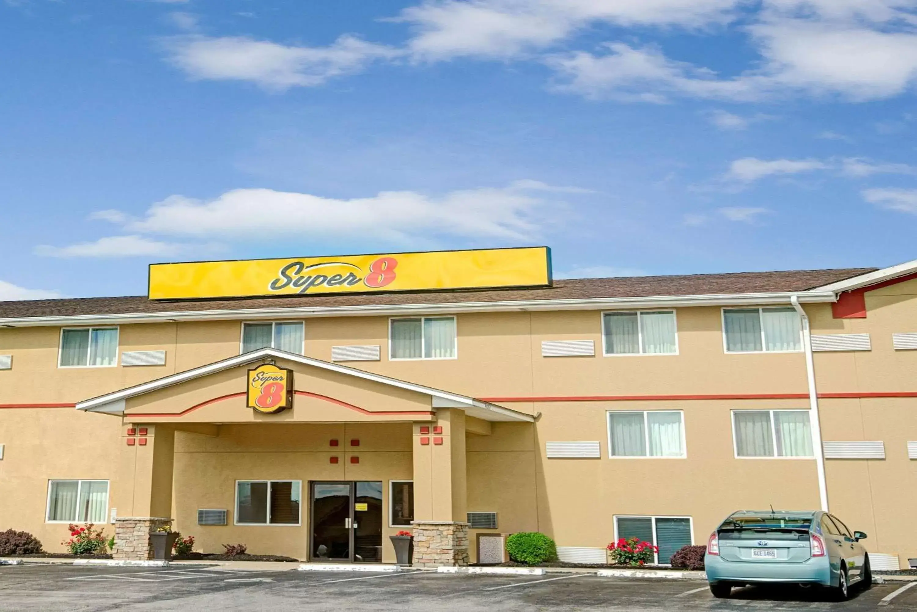 Property building in Super 8 by Wyndham Independence Kansas City