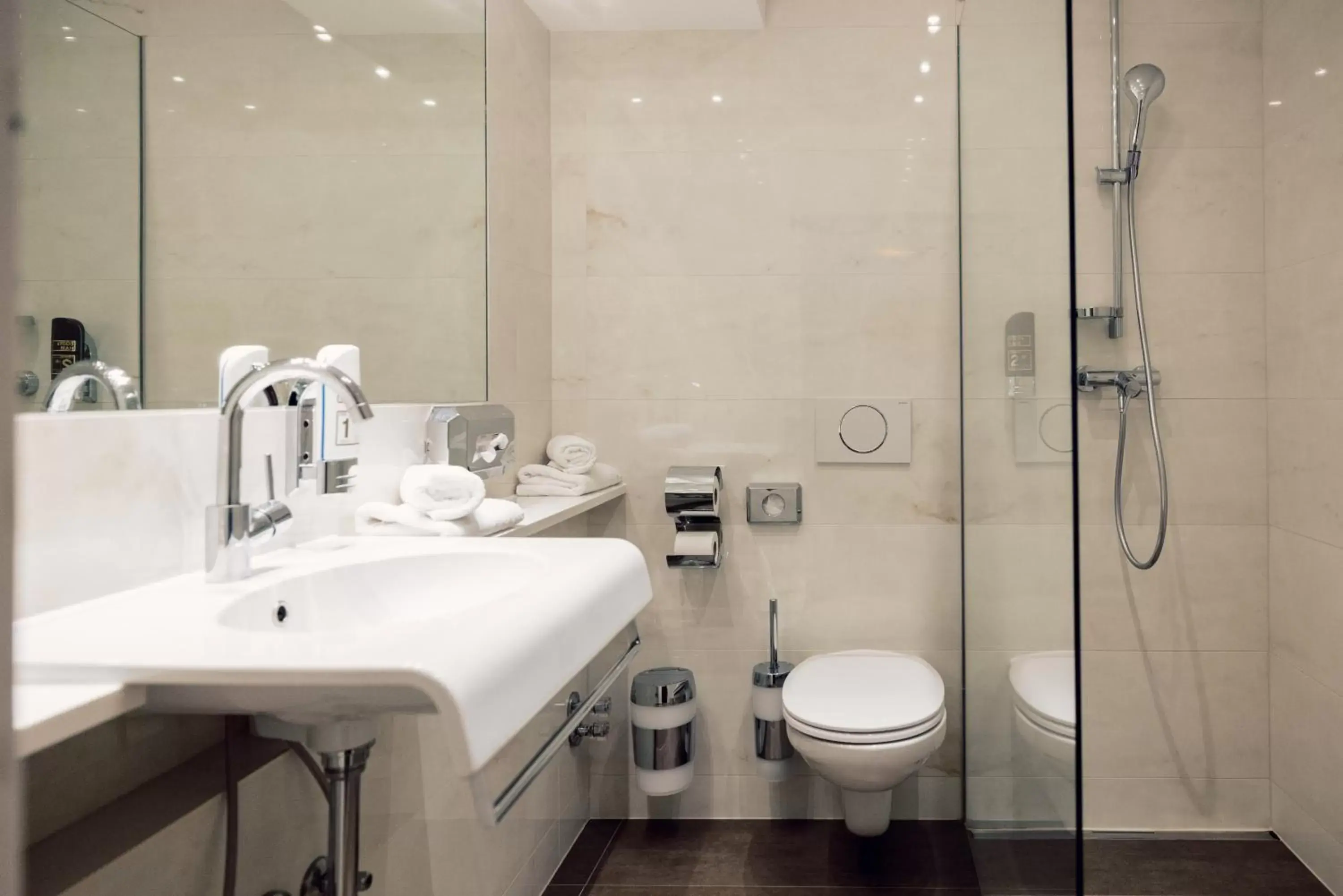 Bathroom in Hotel Bon Alpina