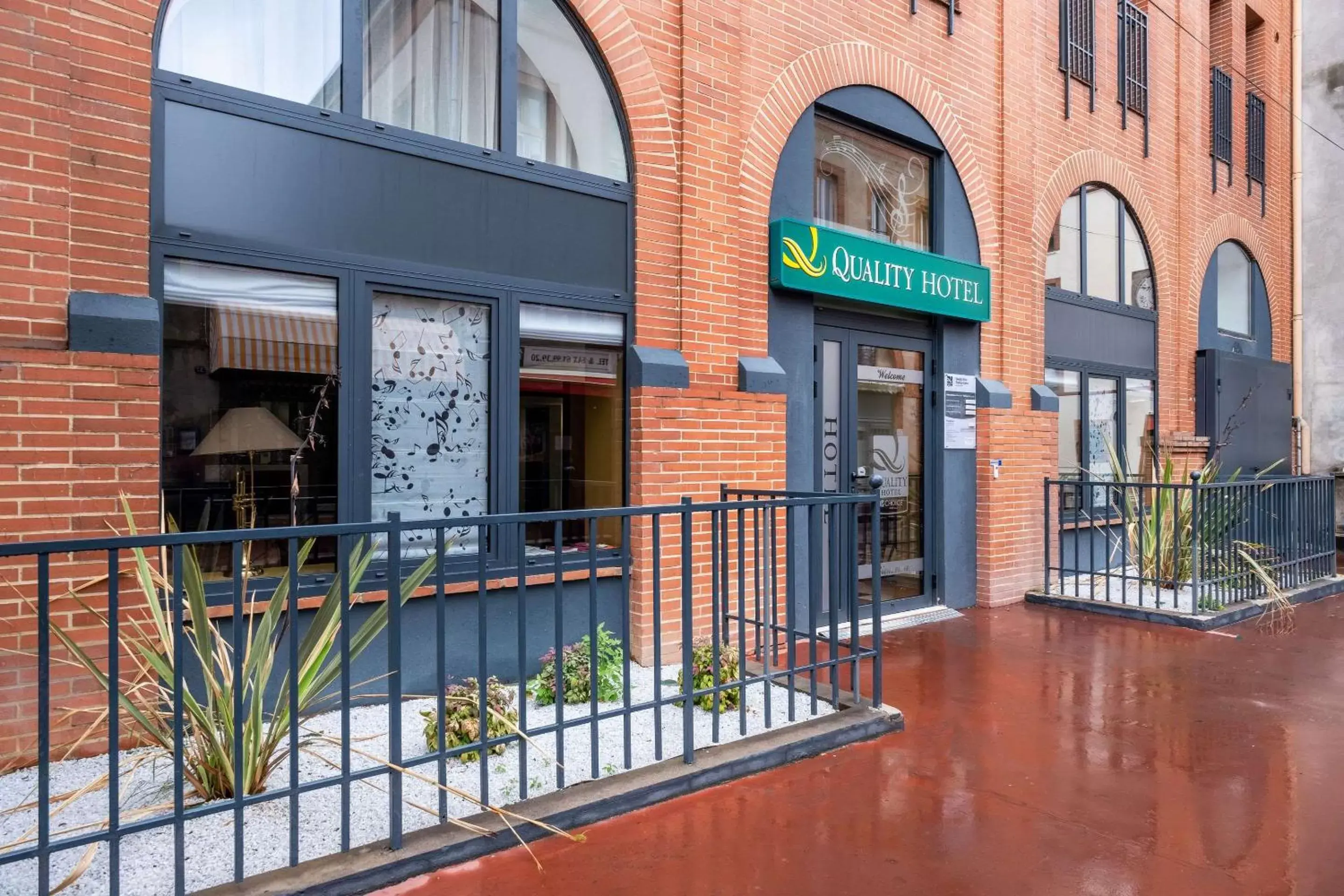 Property building in Quality Hotel Toulouse Centre Property building in Quality Hotel Toulouse Centre