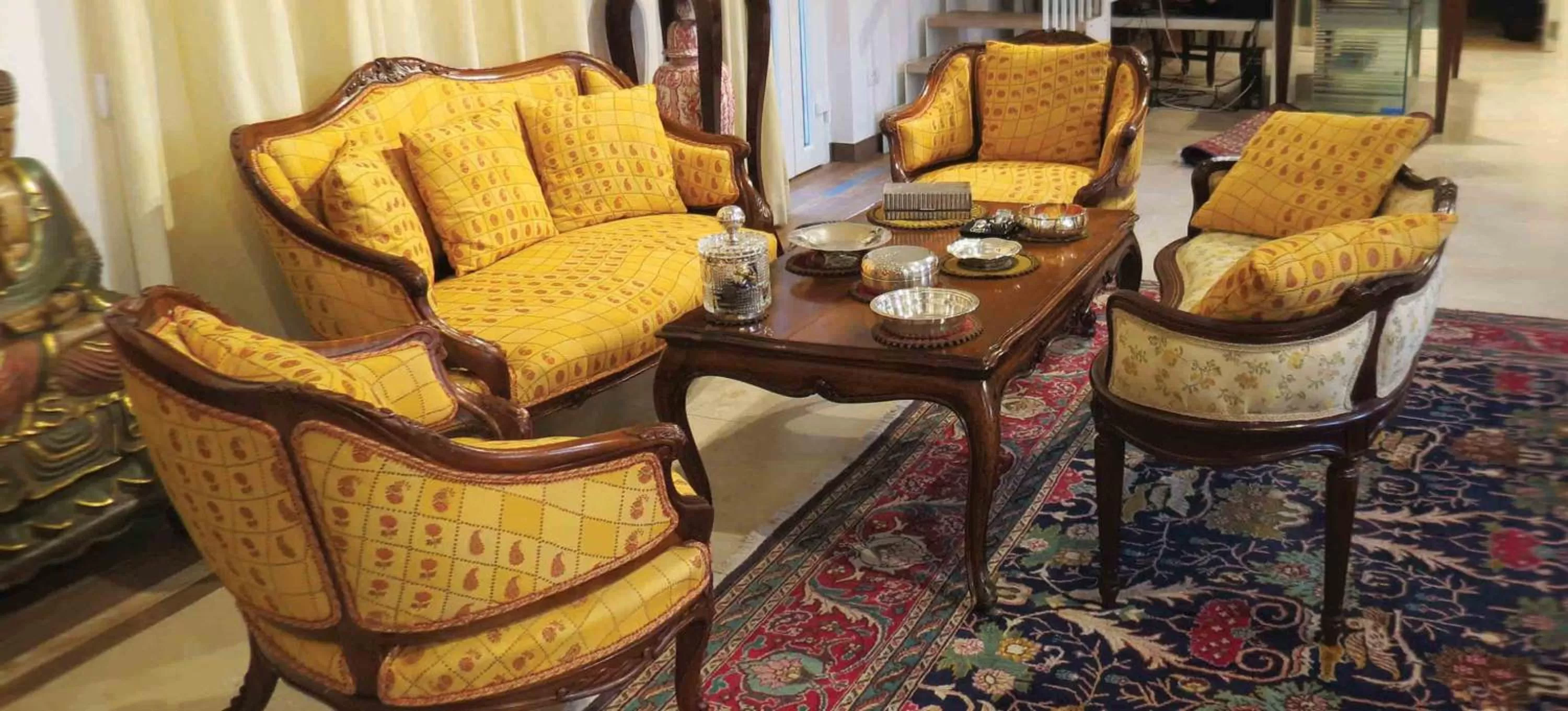 Seating area in Le Ginestre