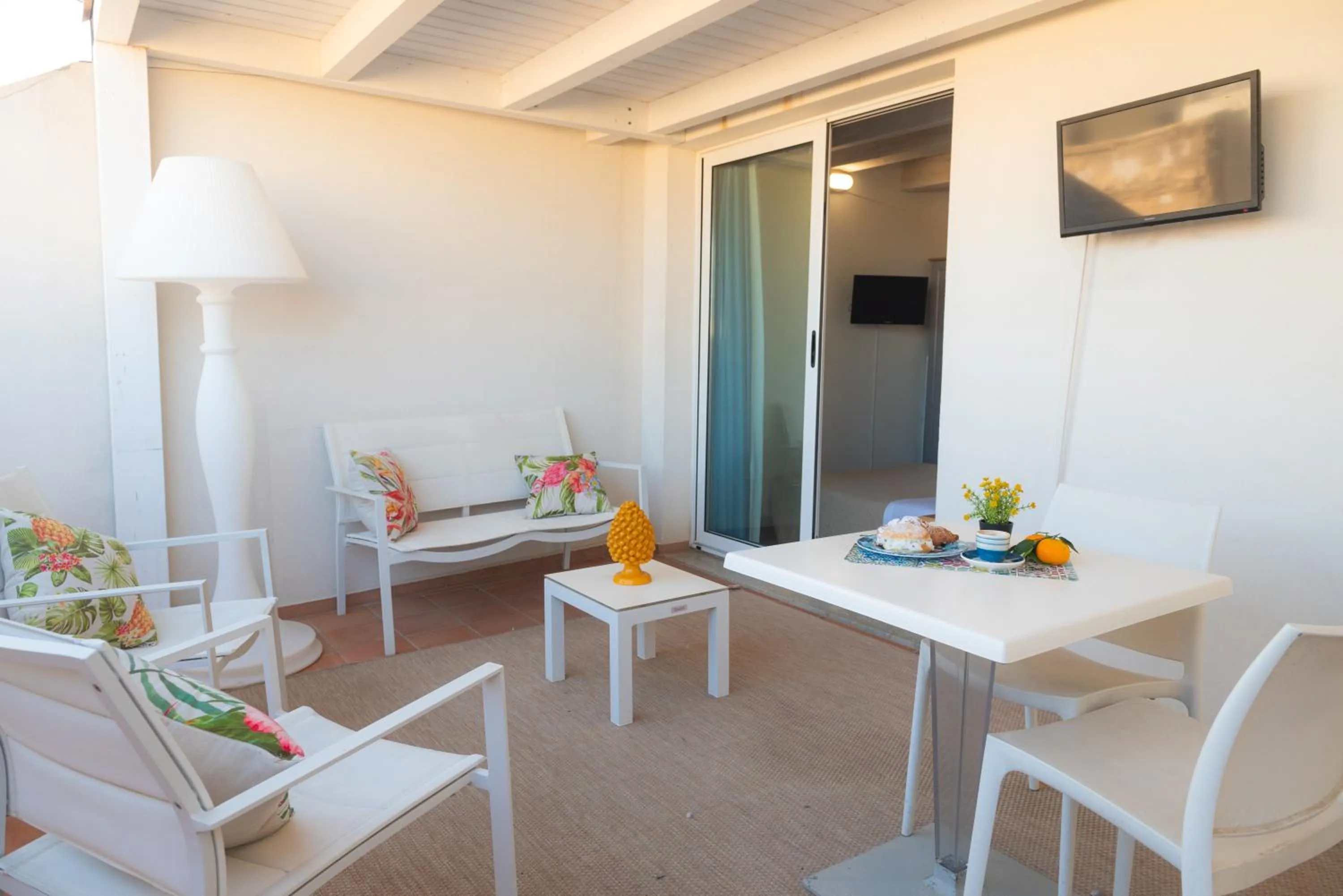 Balcony/Terrace in ZIBIBBO SUITES & ROOMS - Aparthotel in Centro Storico a Trapani