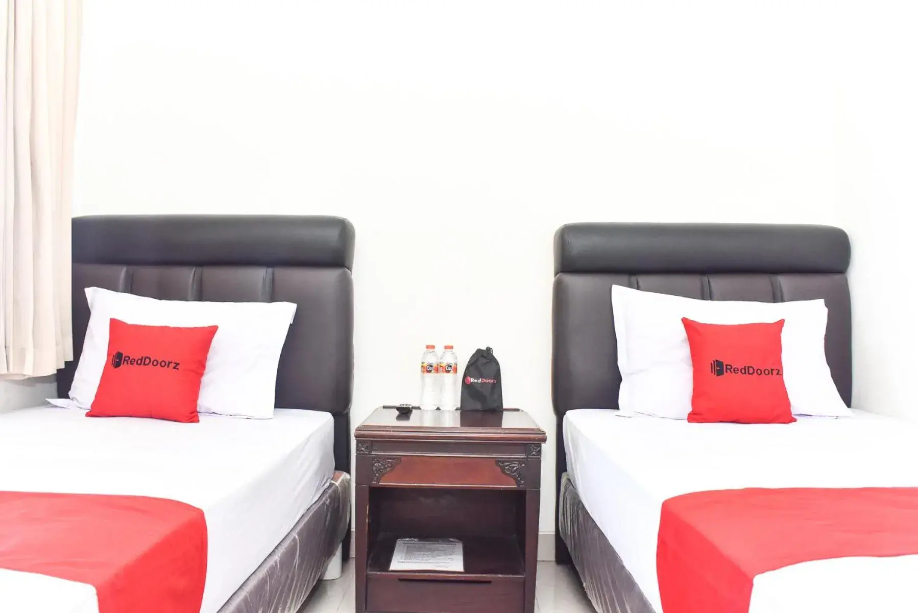 Bedroom, Bed in RedDoorz near Alun Alun Wonosobo