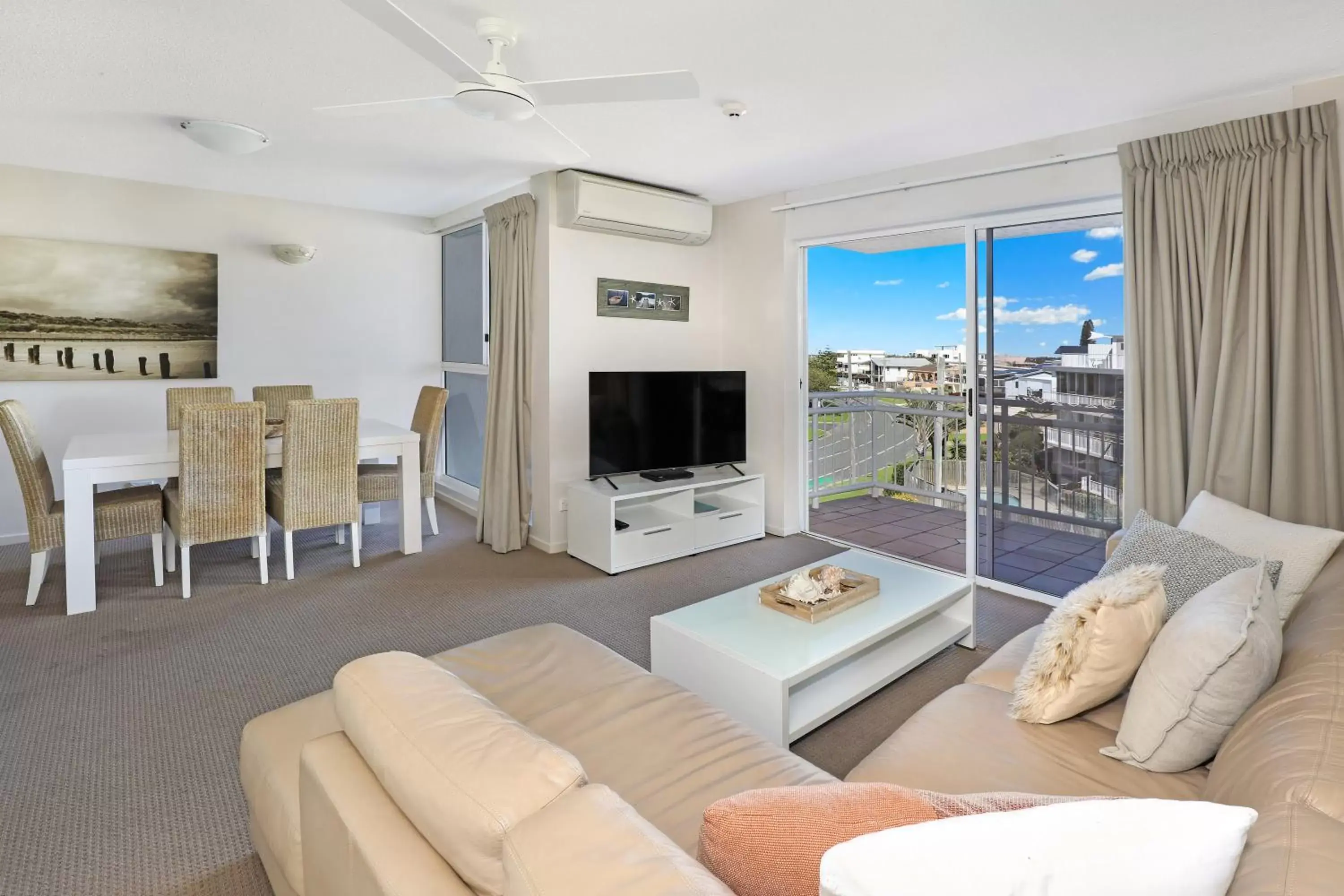 Living room, Seating Area in Beachside Resort Kawana Waters