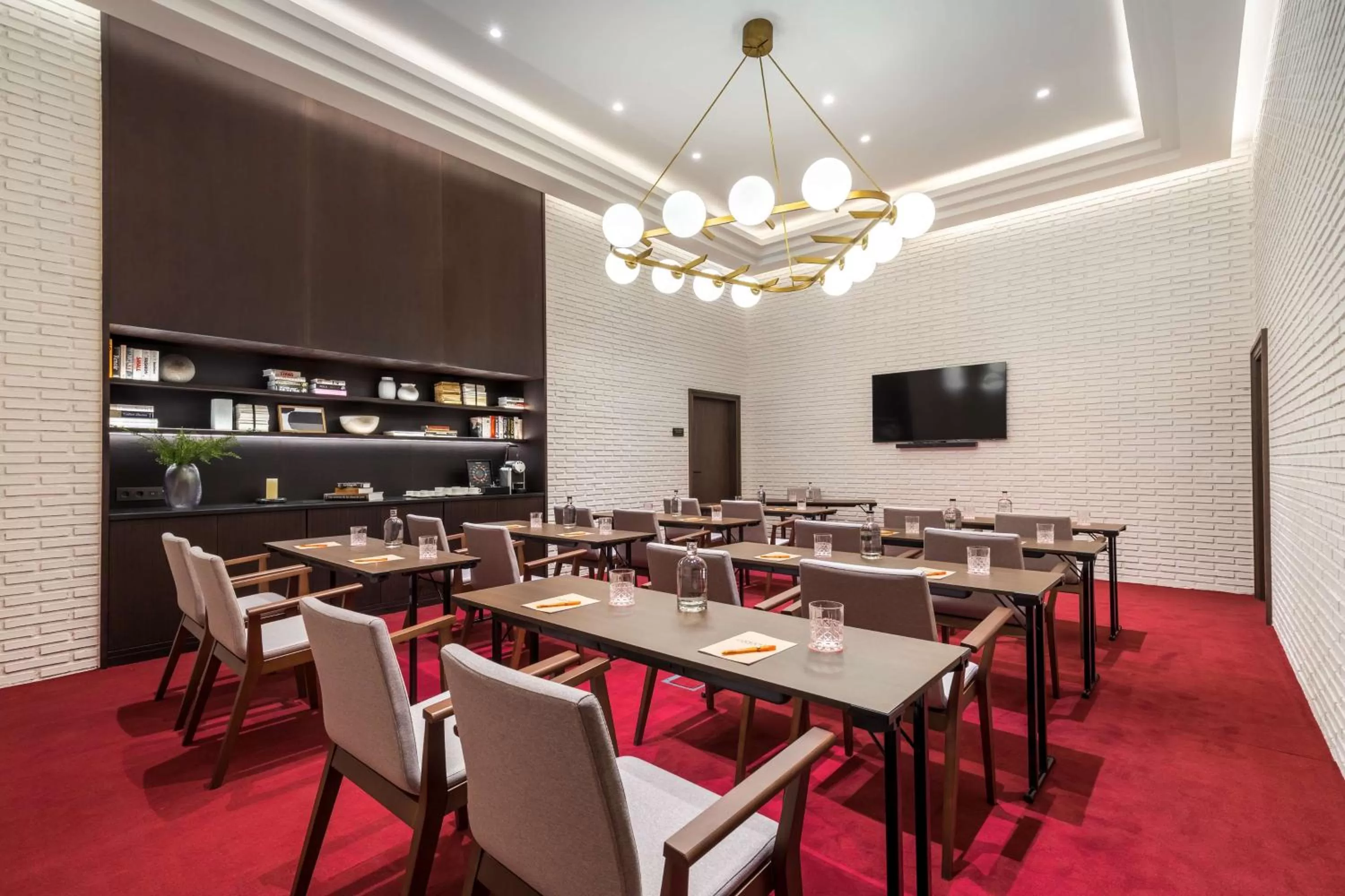 Meeting/conference room in Canopy by Hilton Madrid Castellana