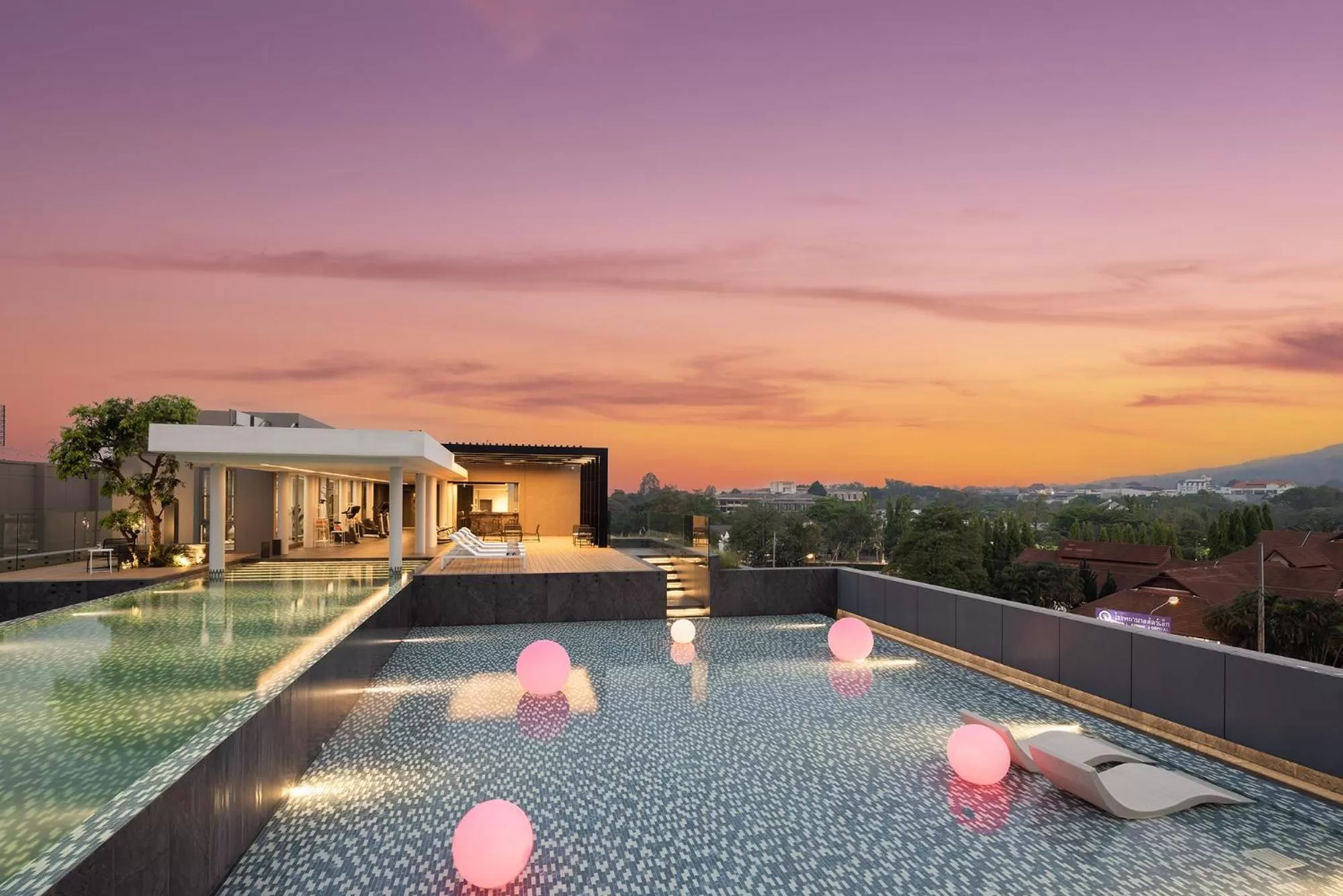 Swimming pool in Travelodge Nimman