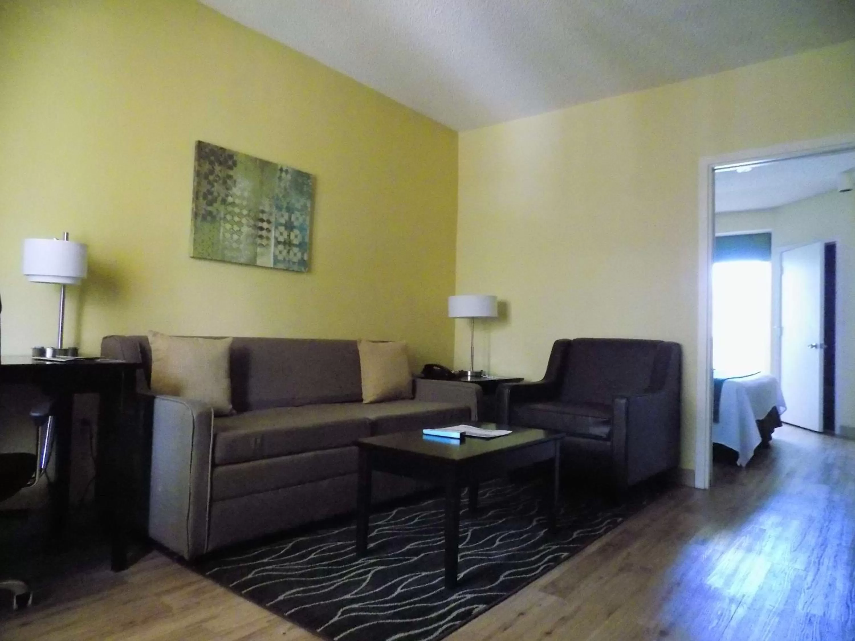 Photo of the whole room in Best Western Plus Deerfield Beach Hotel & Suites