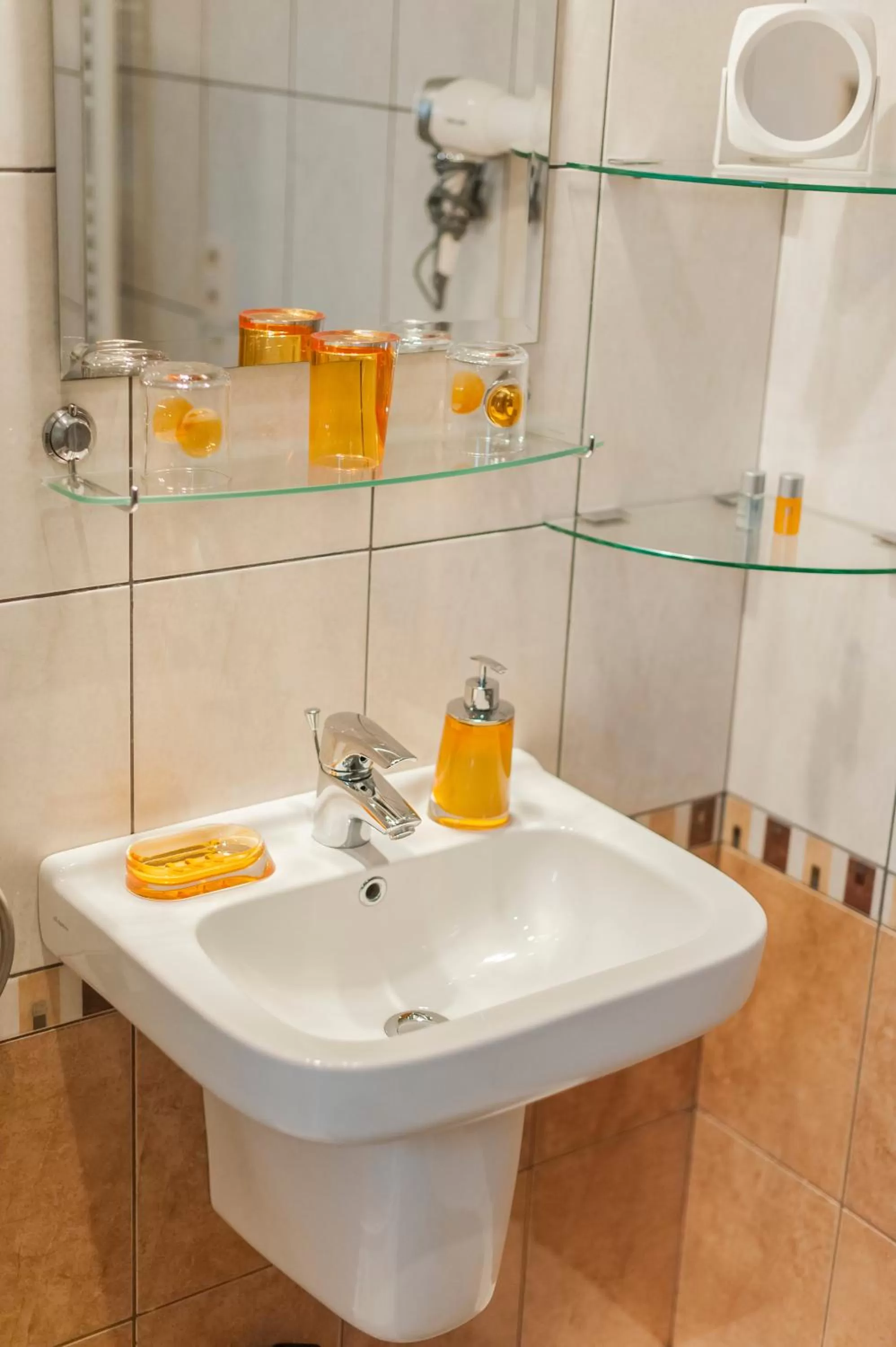 Bathroom in B&B Casa Roman & Vakantiewoning voor 1 pers tot max 32 personen