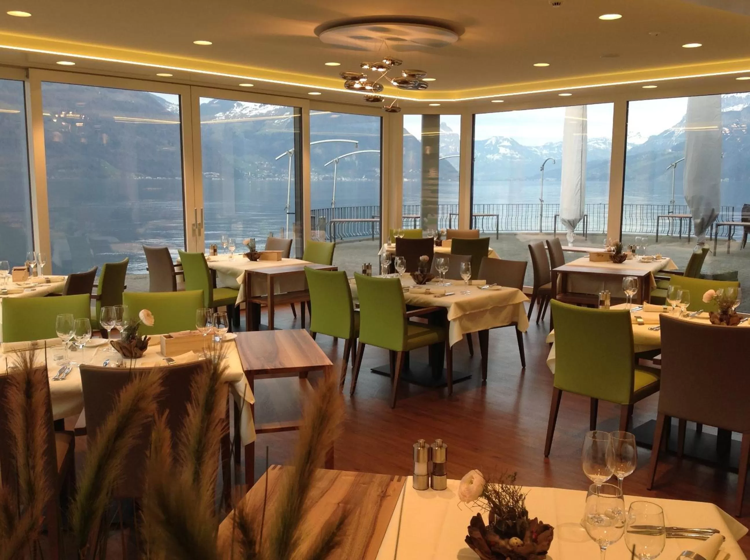 Restaurant/places to eat in Hotel Nidwaldnerhof direkt am See