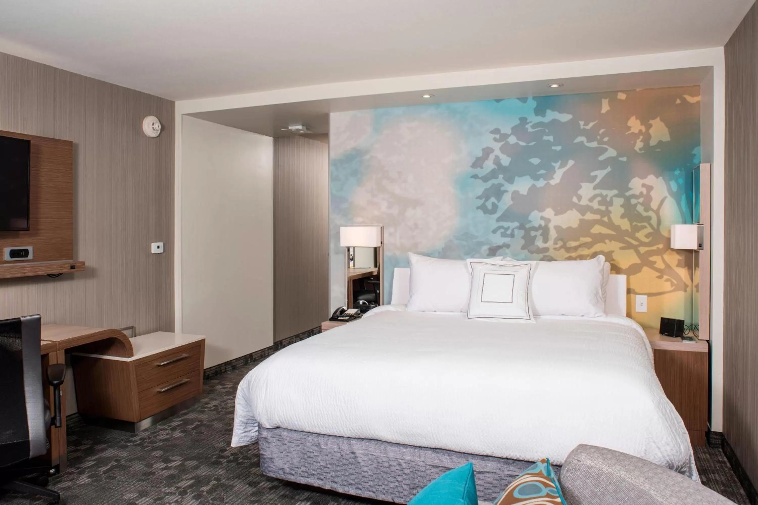 King Room with Sofa Bed - Hearing Accessible in Courtyard by Marriott Albany Clifton Park