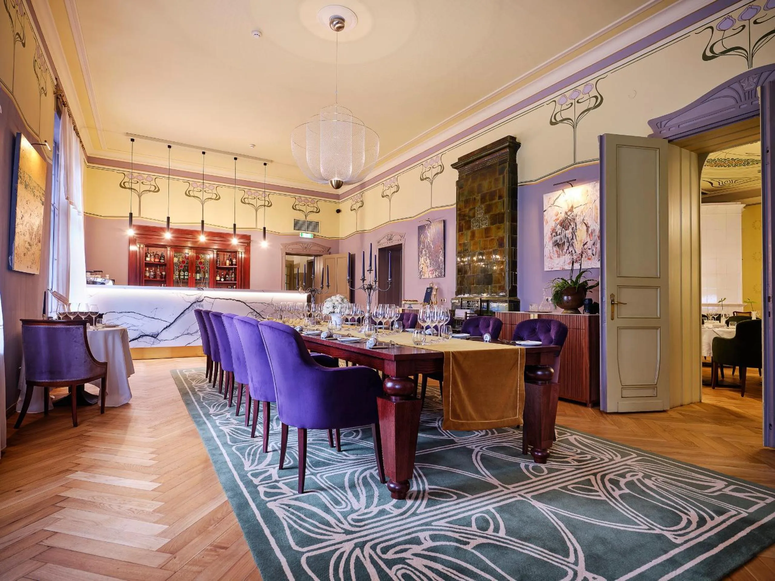 Restaurant/places to eat in Villa Ammende Restaurant and Hotel