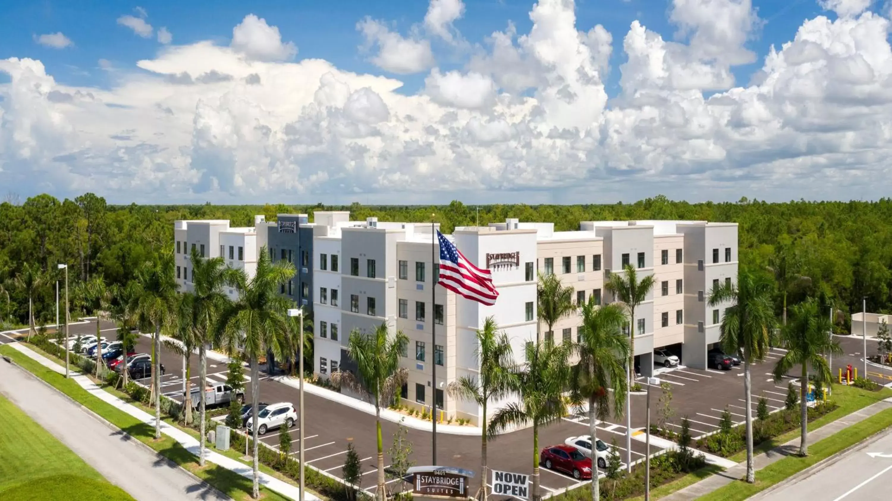 Property building in Staybridge Suites - Naples - Marco Island by IHG Property building in Staybridge Suites - Naples - Marco Island by IHG