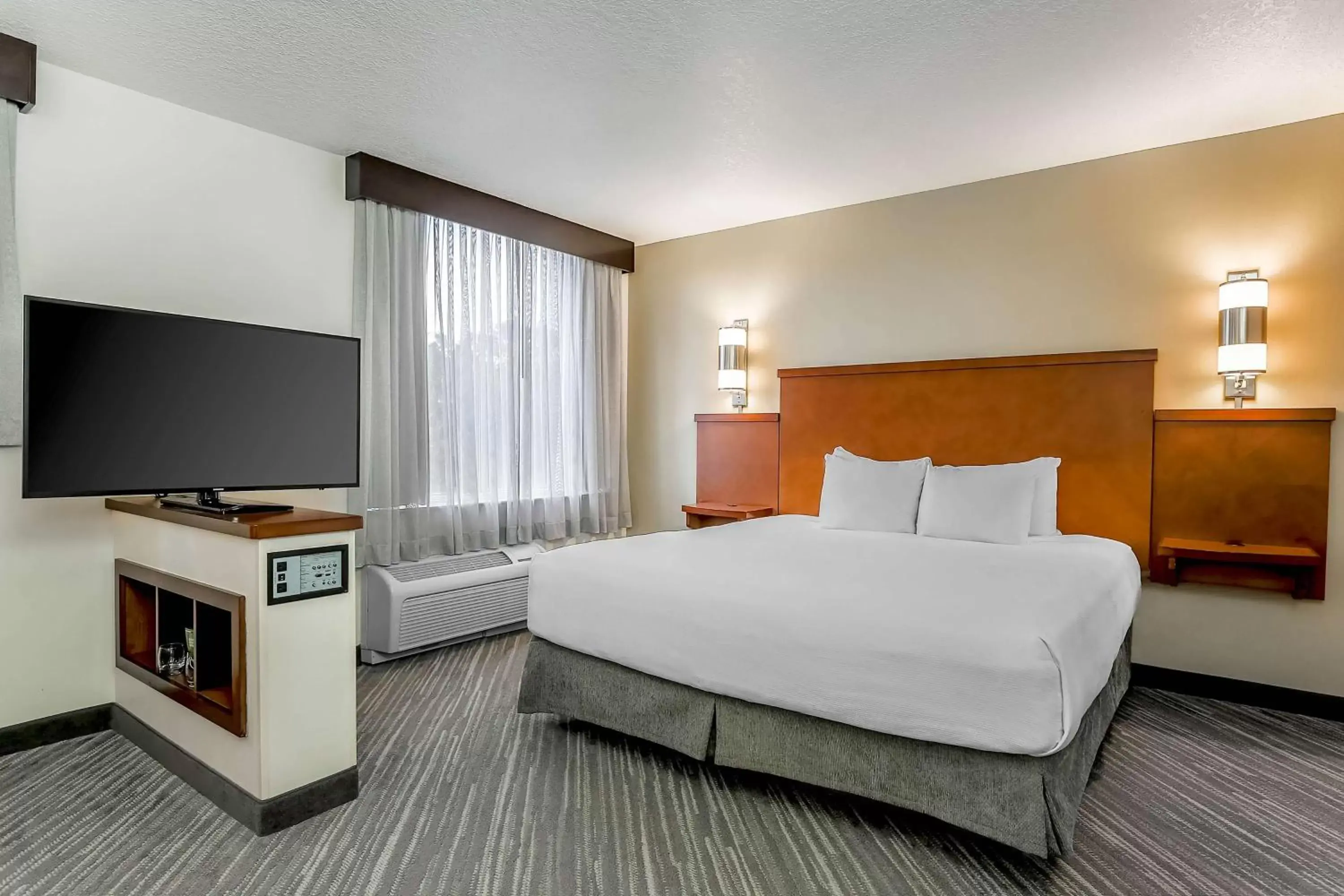 Photo of the whole room, Bed in Hyatt Place Lake Mary/Orlando North