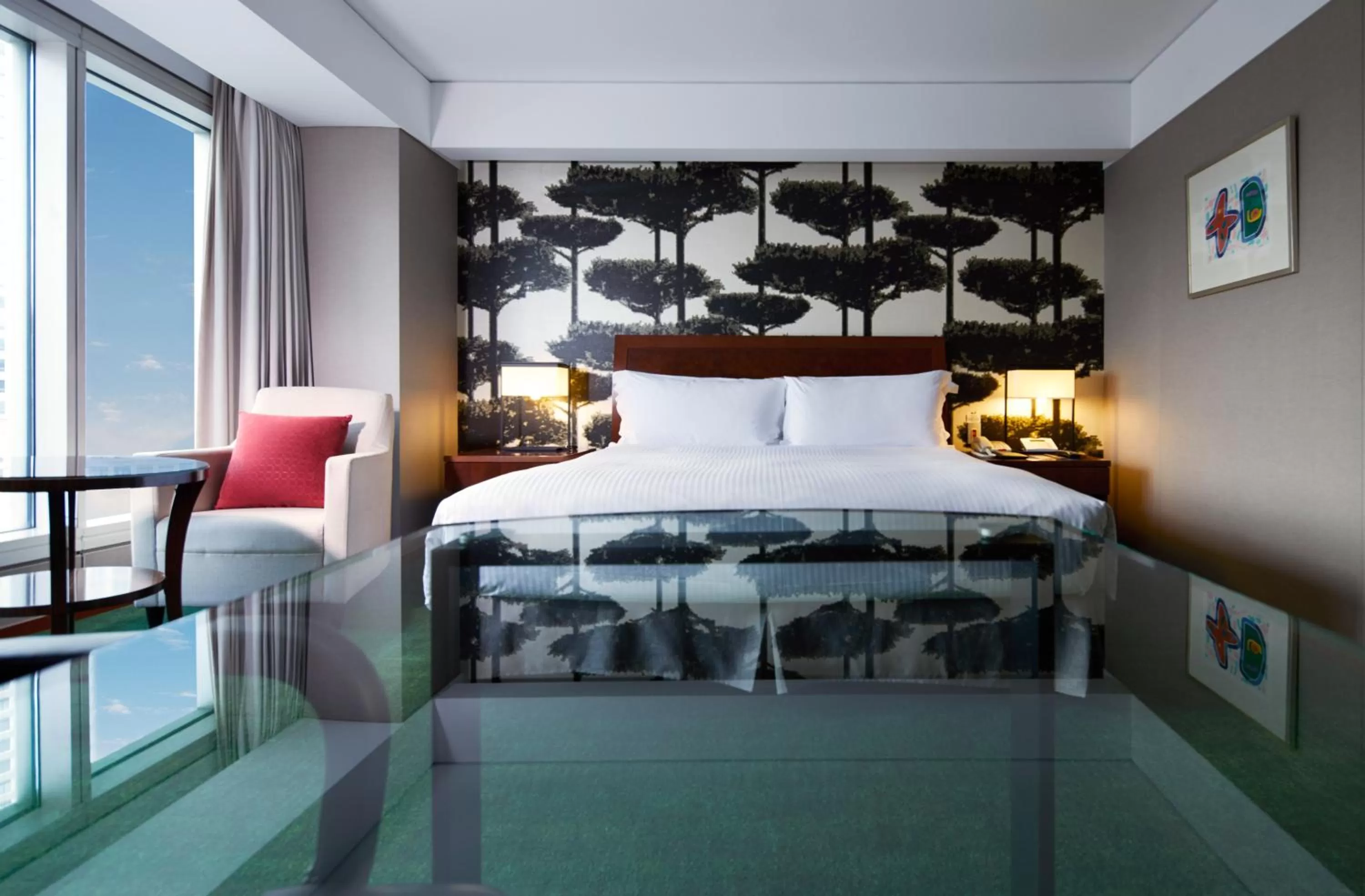 Photo of the whole room, Bed in InterContinental Seoul COEX, an IHG Hotel