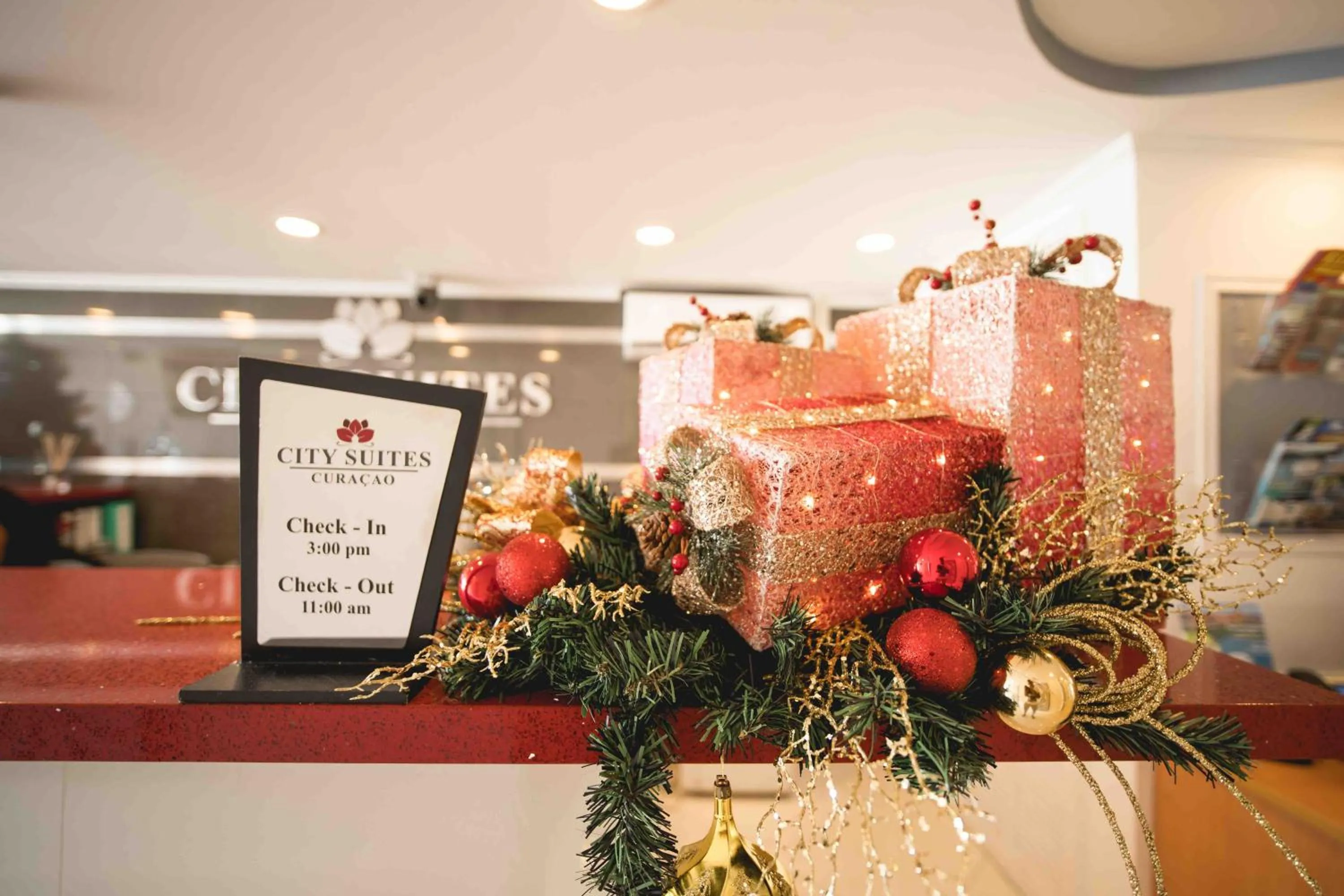 Lobby or reception in Majestic City Suites & Beach Hotel