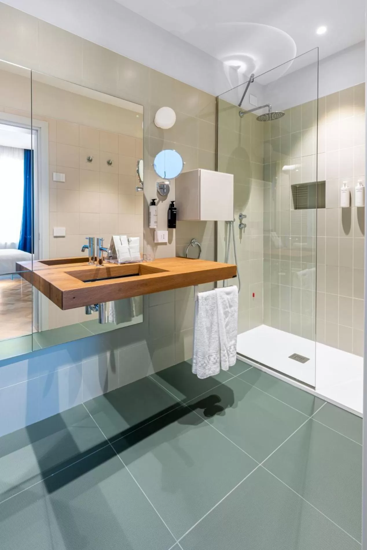 Bathroom in Villa Fedora Luxury Suites