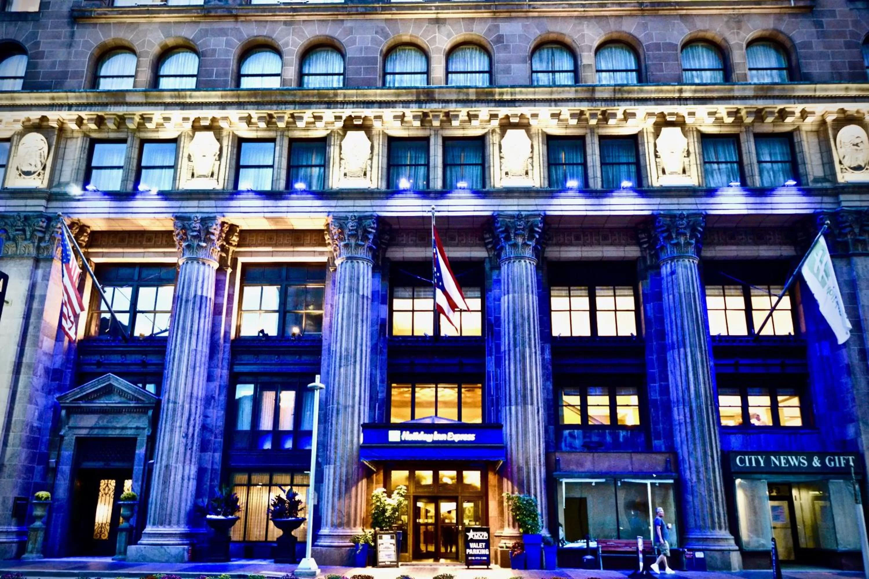 Property building in Holiday Inn Express Cleveland Downtown by IHG