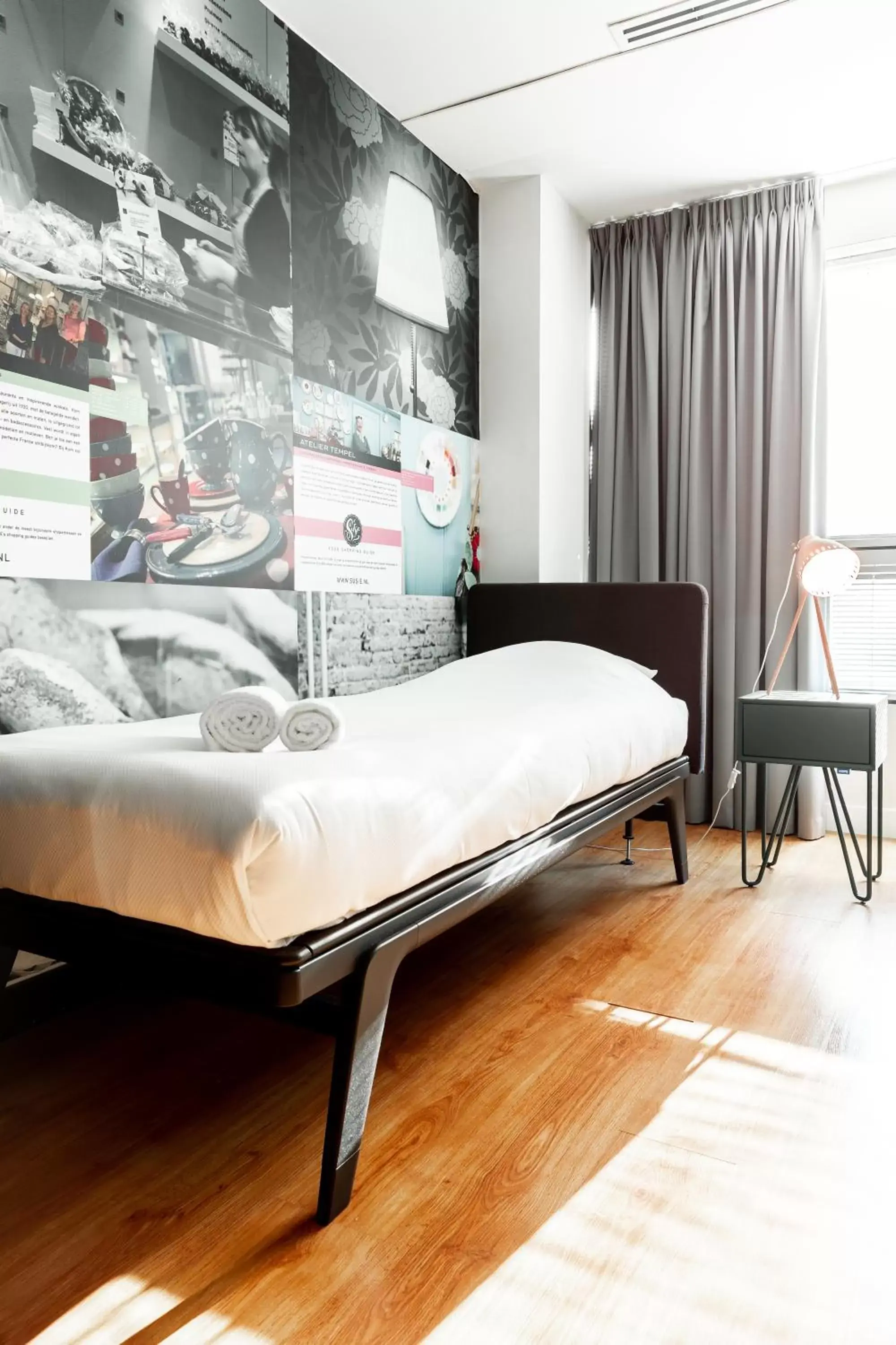 Bed in Qbic Amsterdam WTC