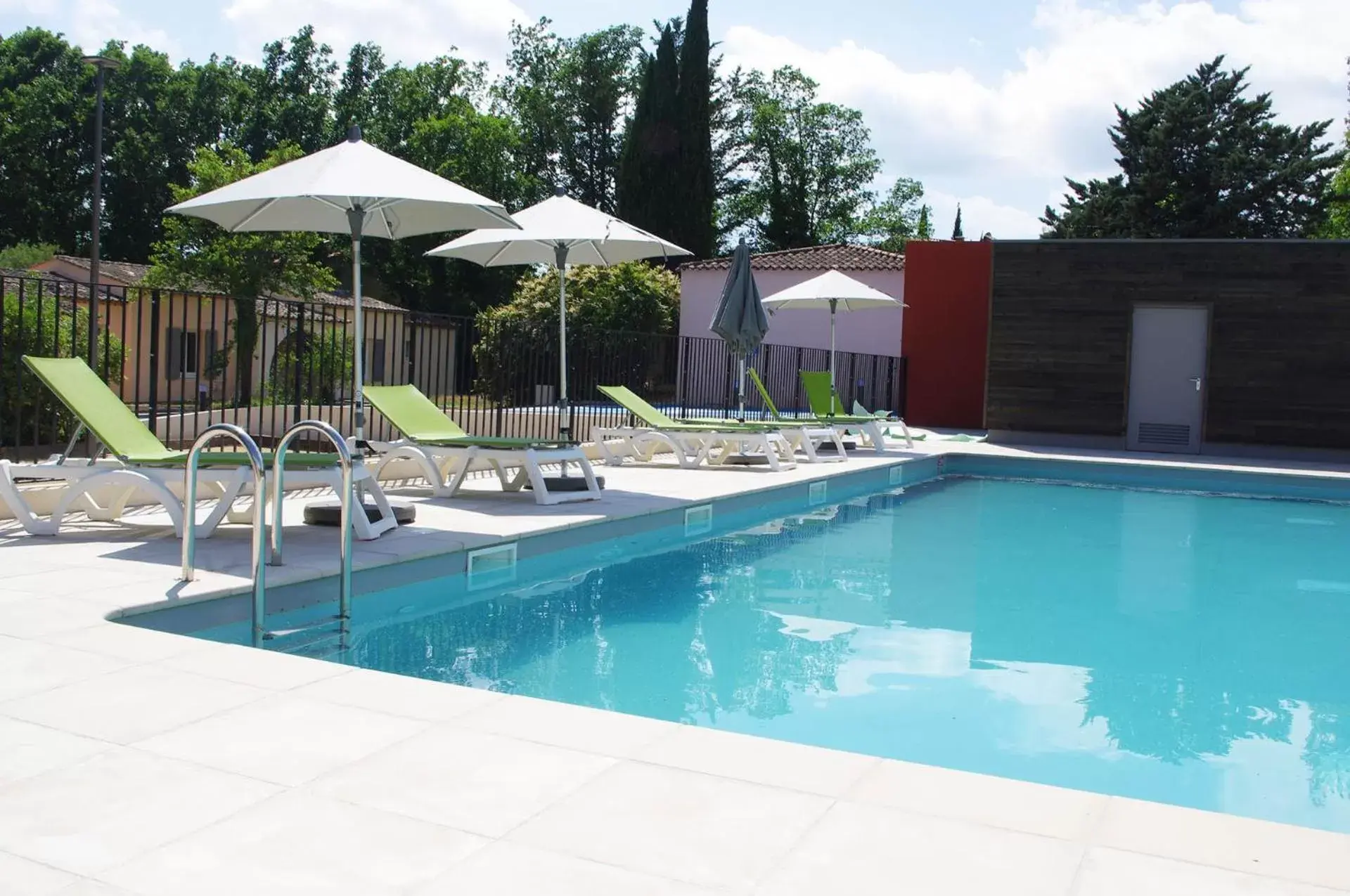 Swimming Pool in Domaine de La Tour Carrée