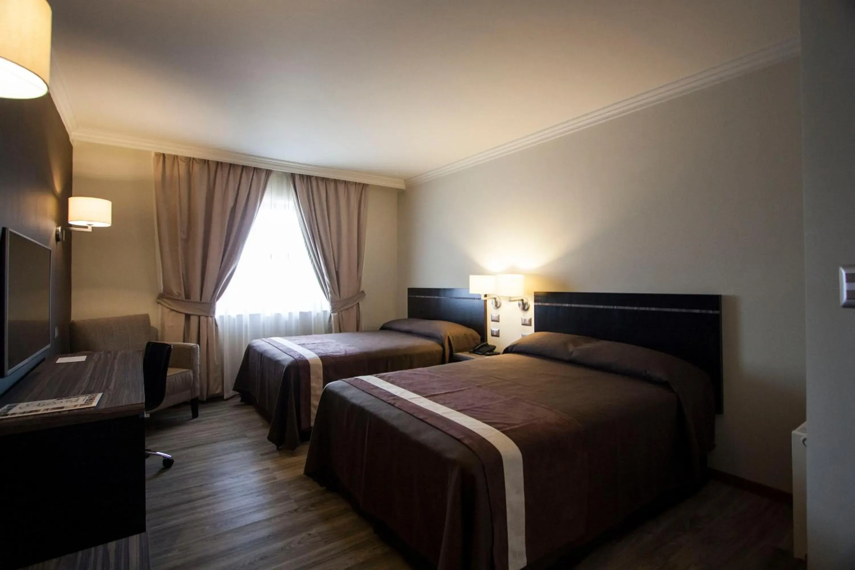 Bedroom, Bed in Hotel Diego de Almagro Osorno