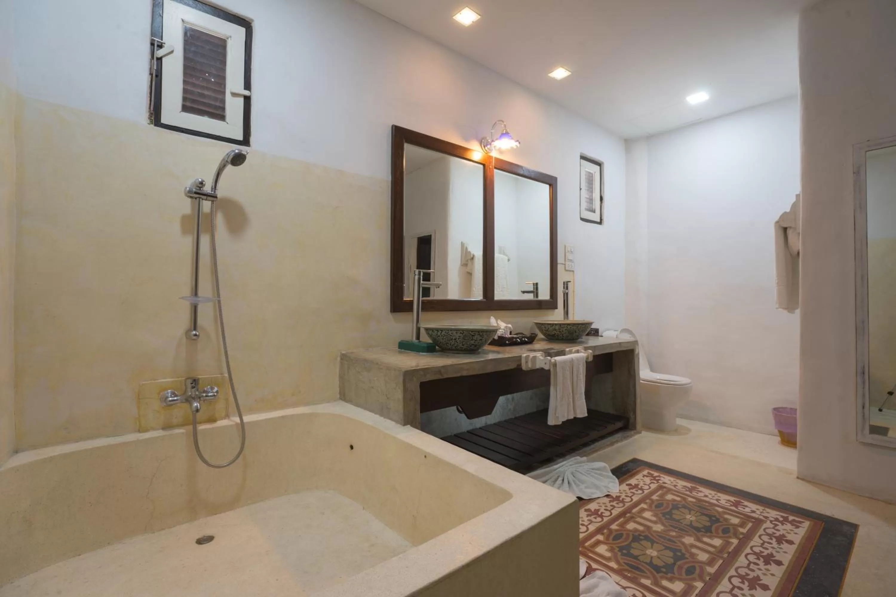 Bathroom in Cheva Gallery Boutique Hotel