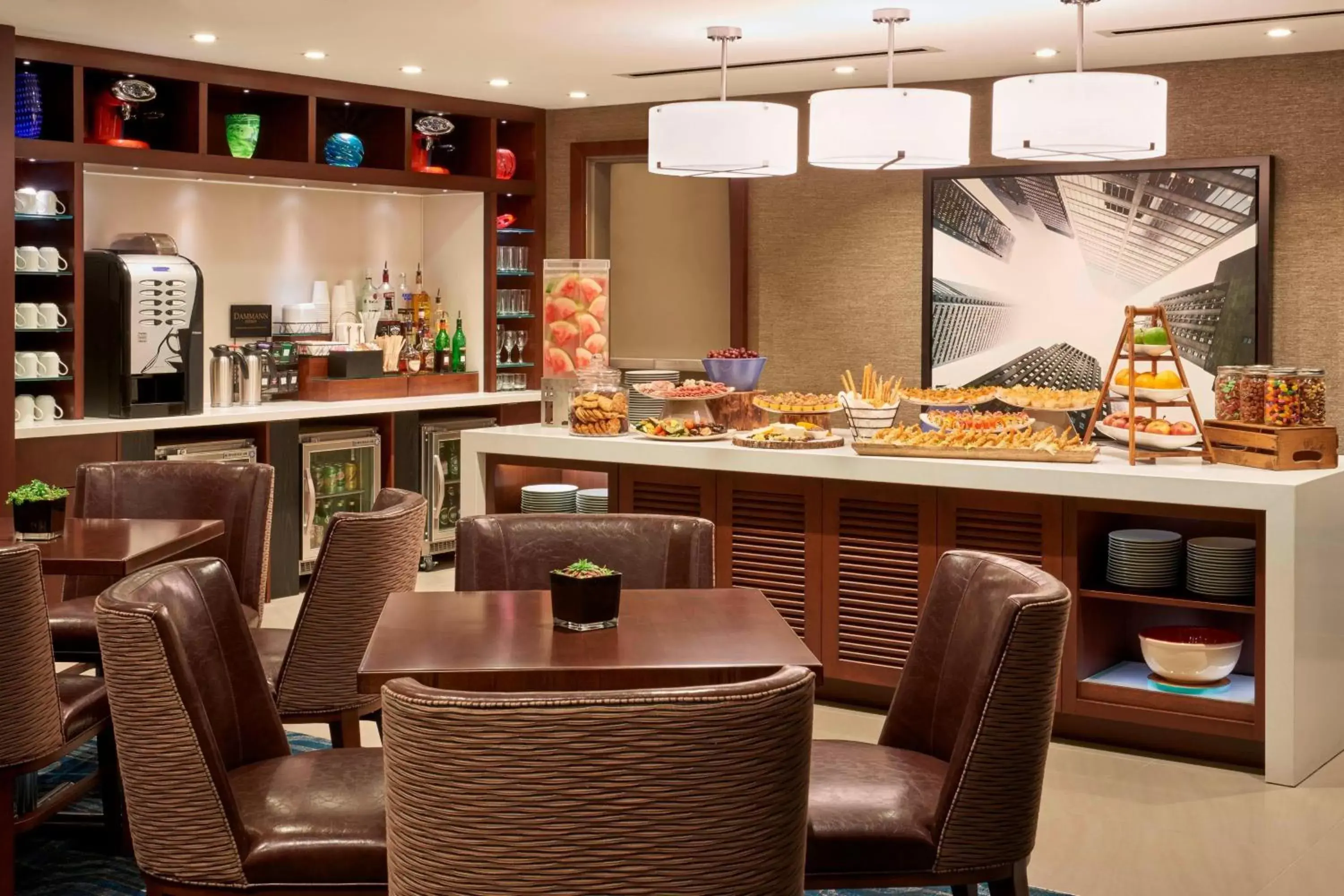 Lounge or bar, Restaurant/Places to Eat in Marriott Downtown at CF Toronto Eaton Centre